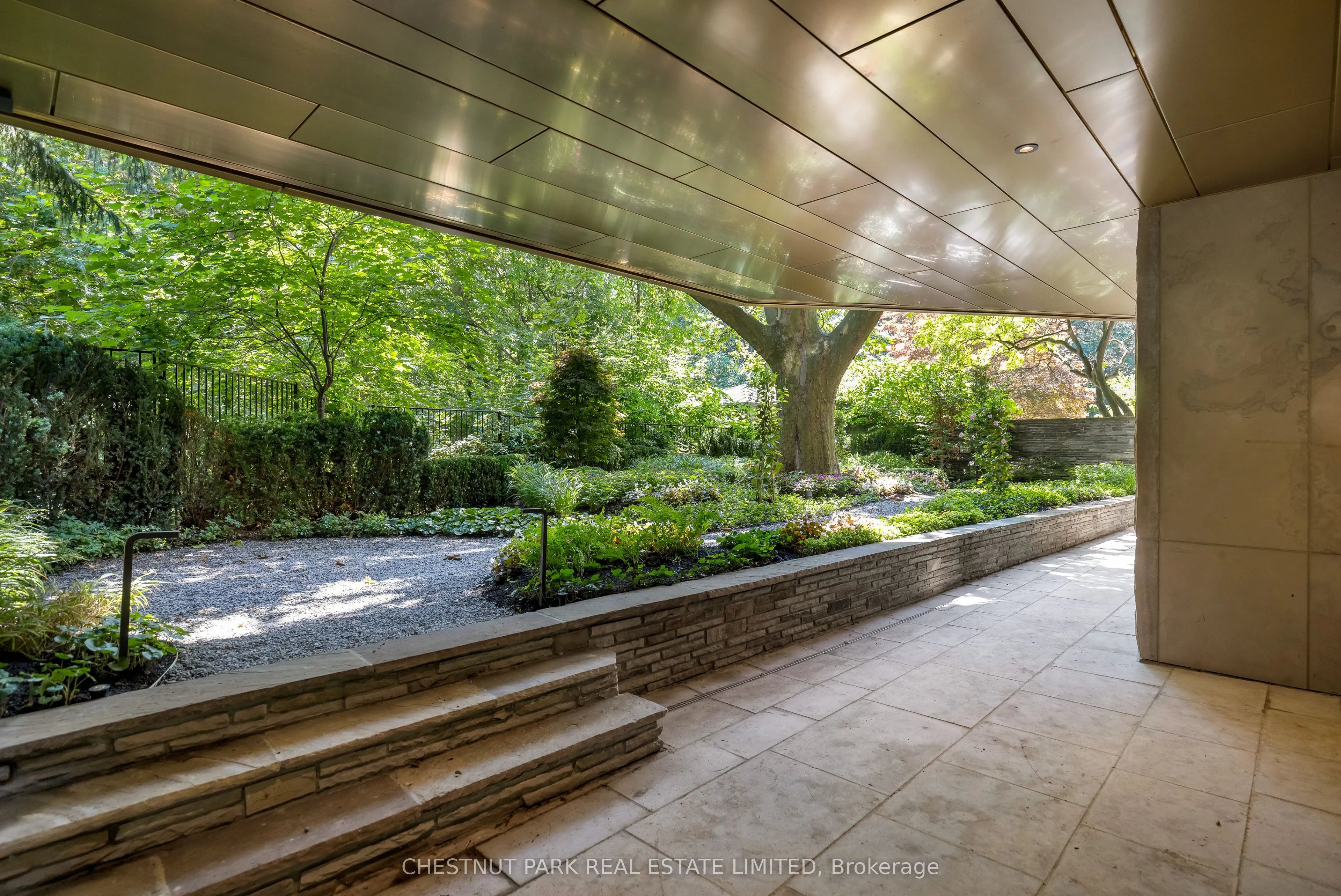 7 Dale Avenue, #106