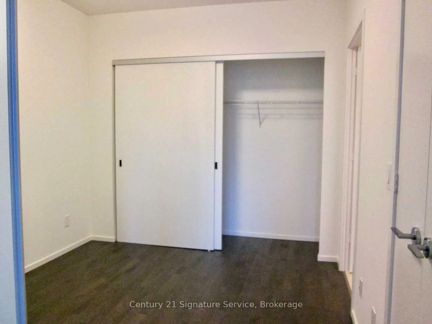 101 Charles Street E