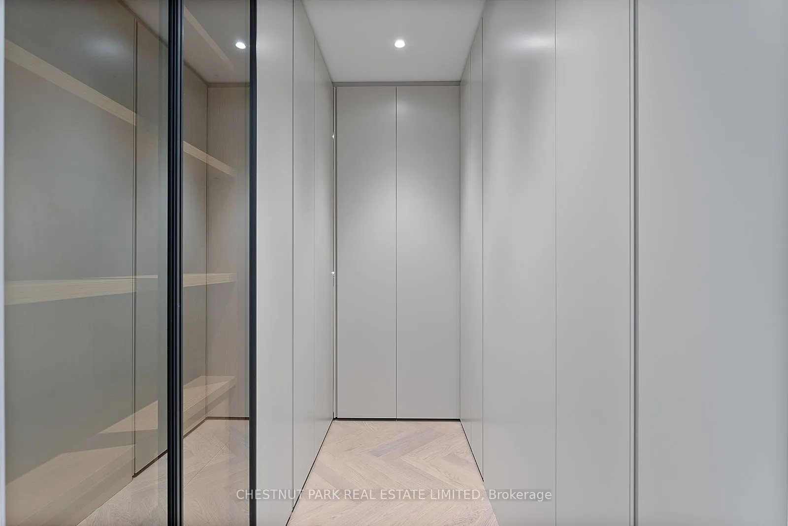 7 Dale Avenue, #102