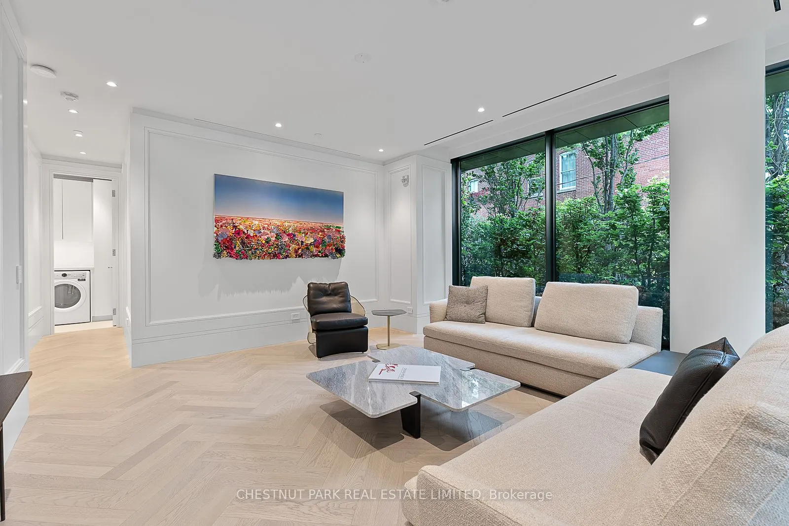 7 Dale Avenue, #102