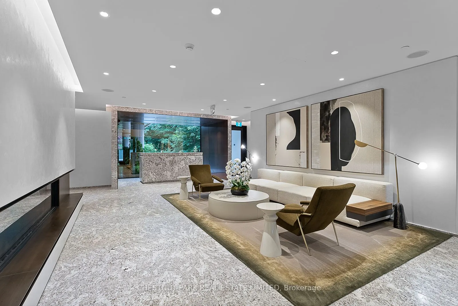 7 Dale Avenue, #102