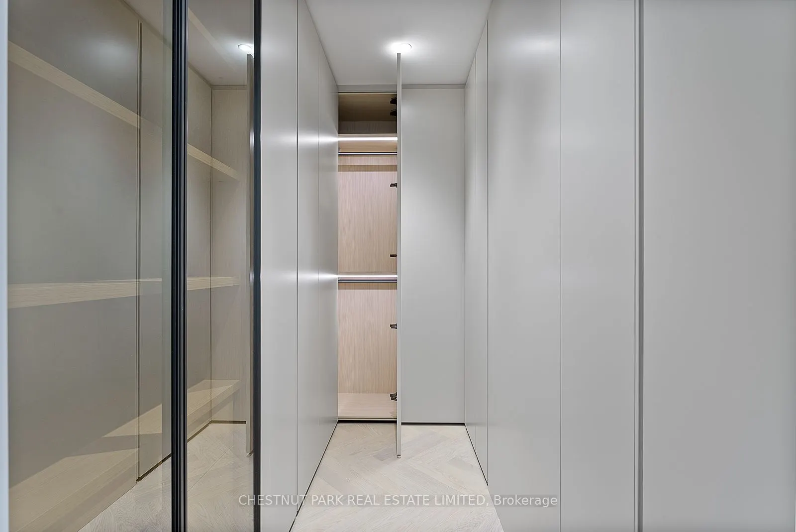 7 Dale Avenue, #102