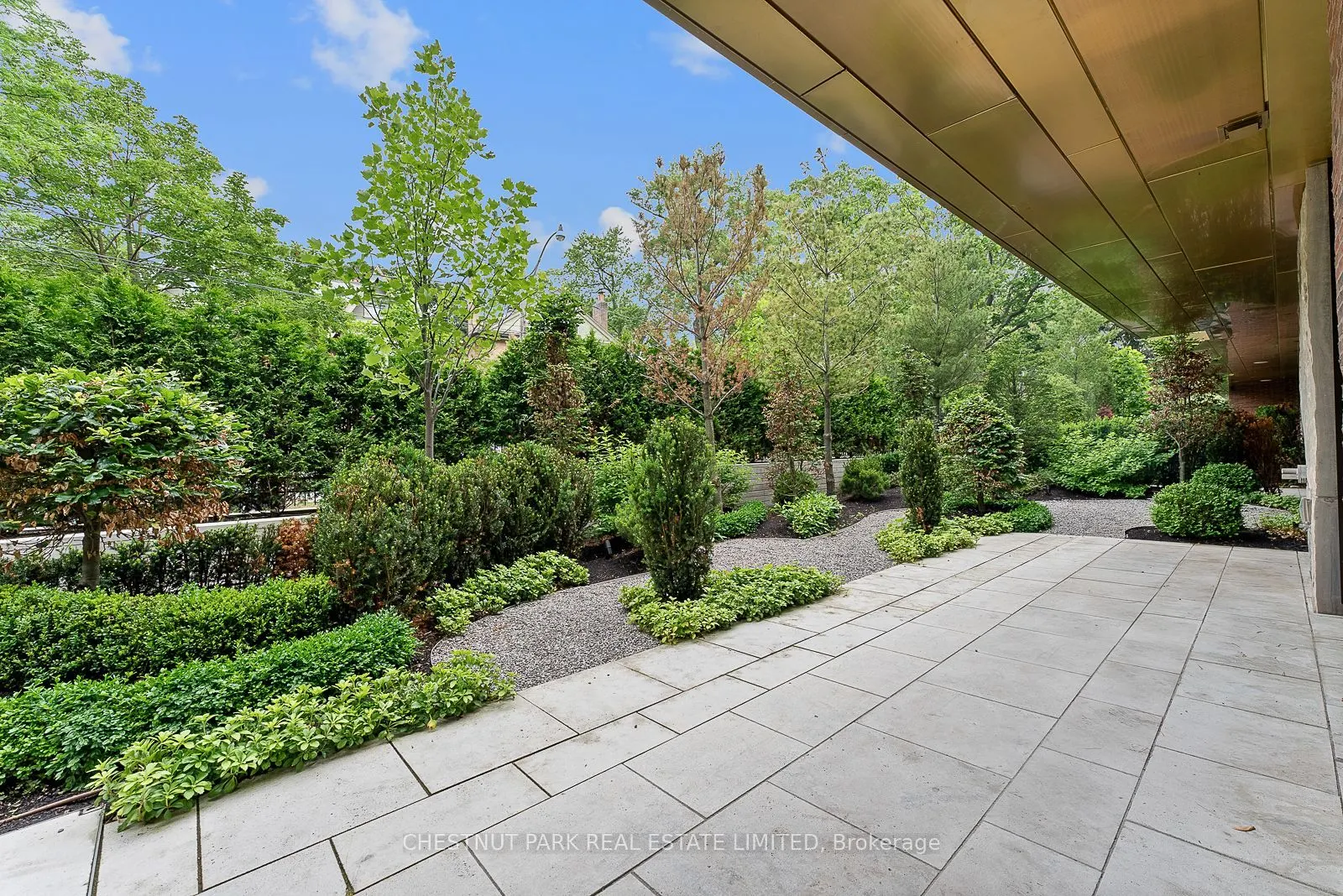 7 Dale Avenue, #102