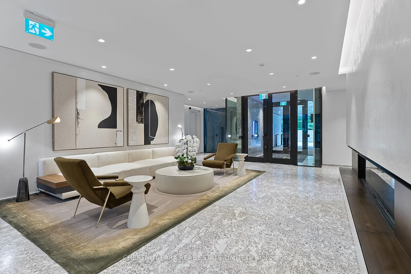 7 Dale Avenue, #102