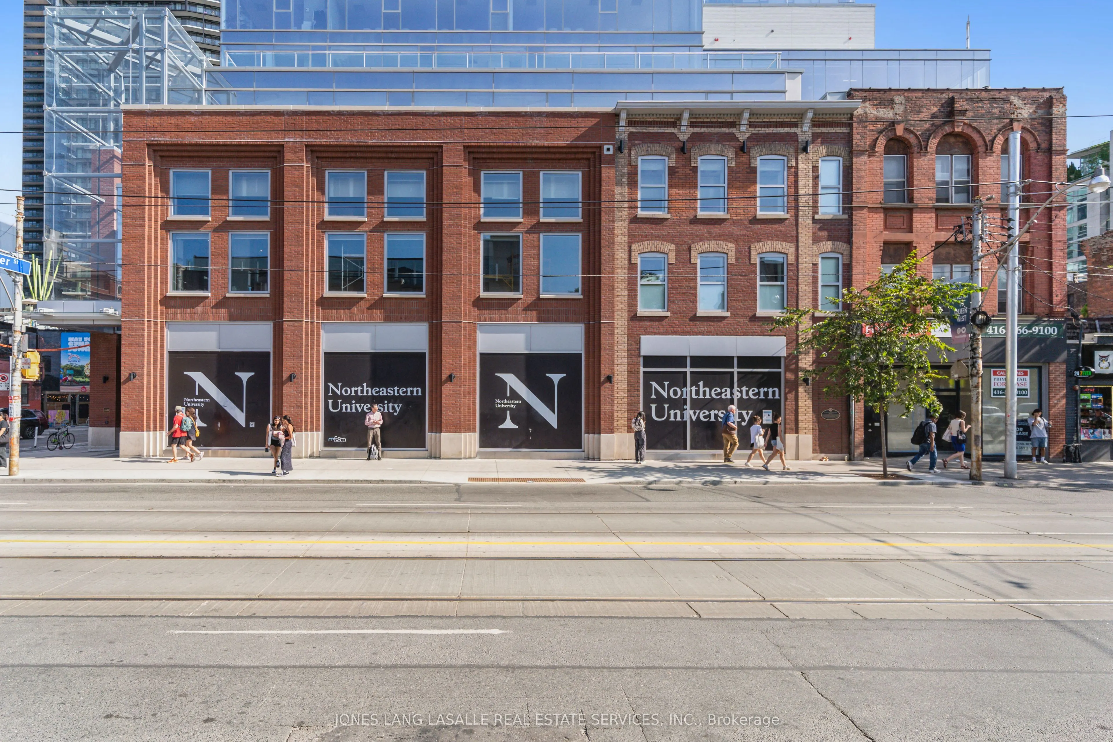 375 Queen Street W