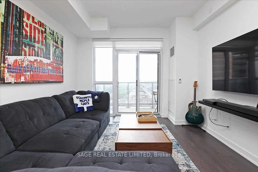 501 St Clair Avenue W, #908
