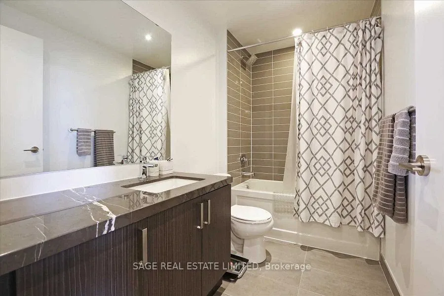 501 St Clair Avenue W, #908