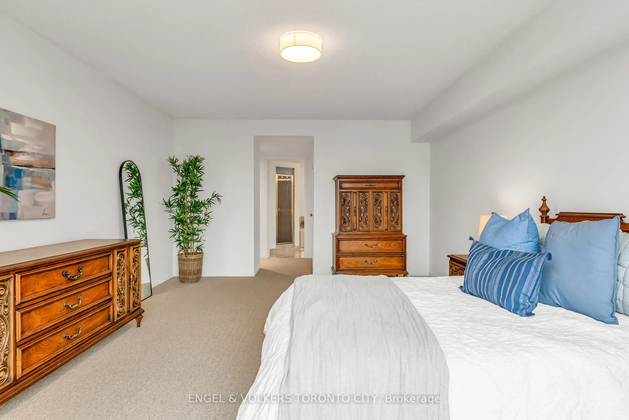 2900 yonge Street, #507
