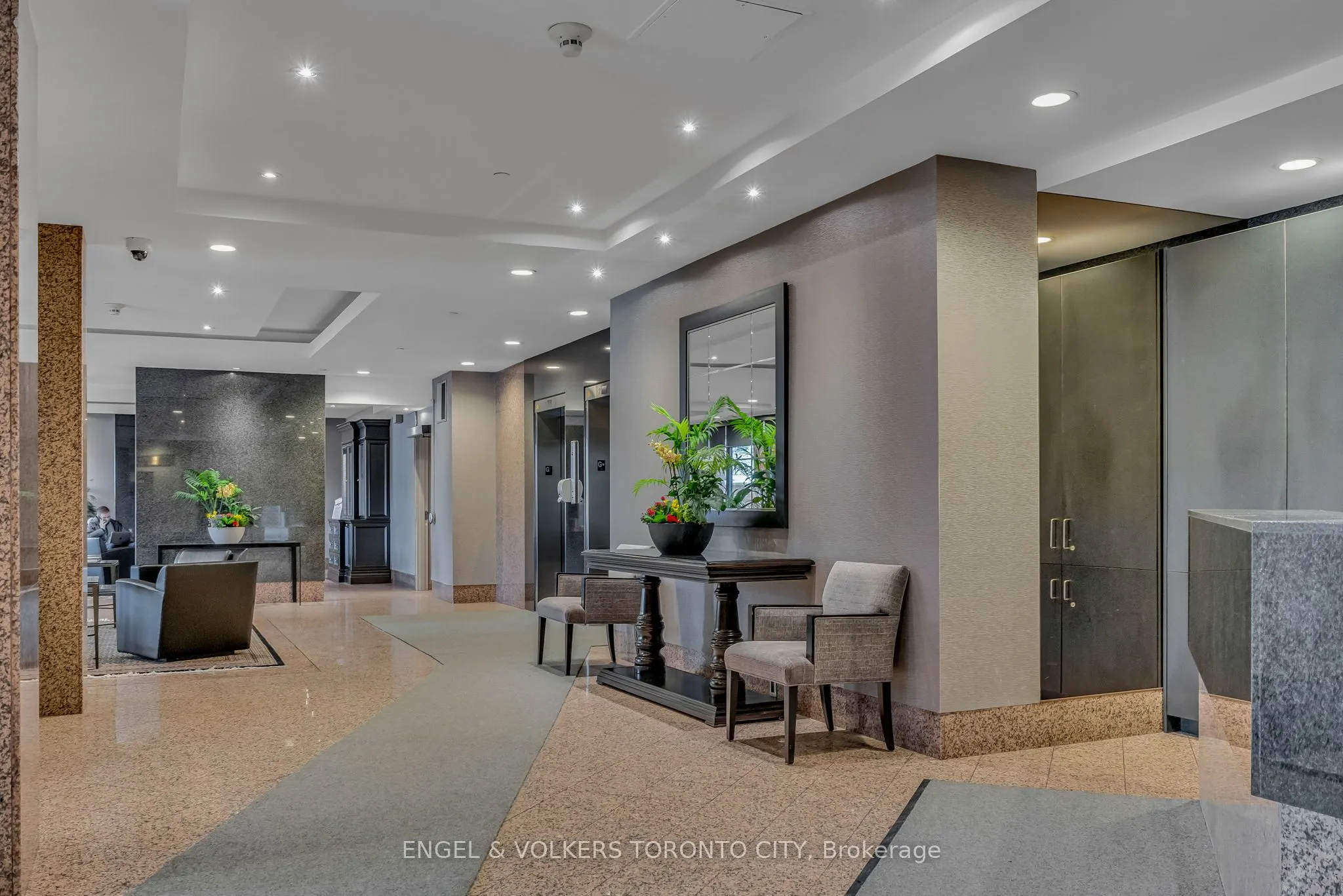 2900 yonge Street, #507