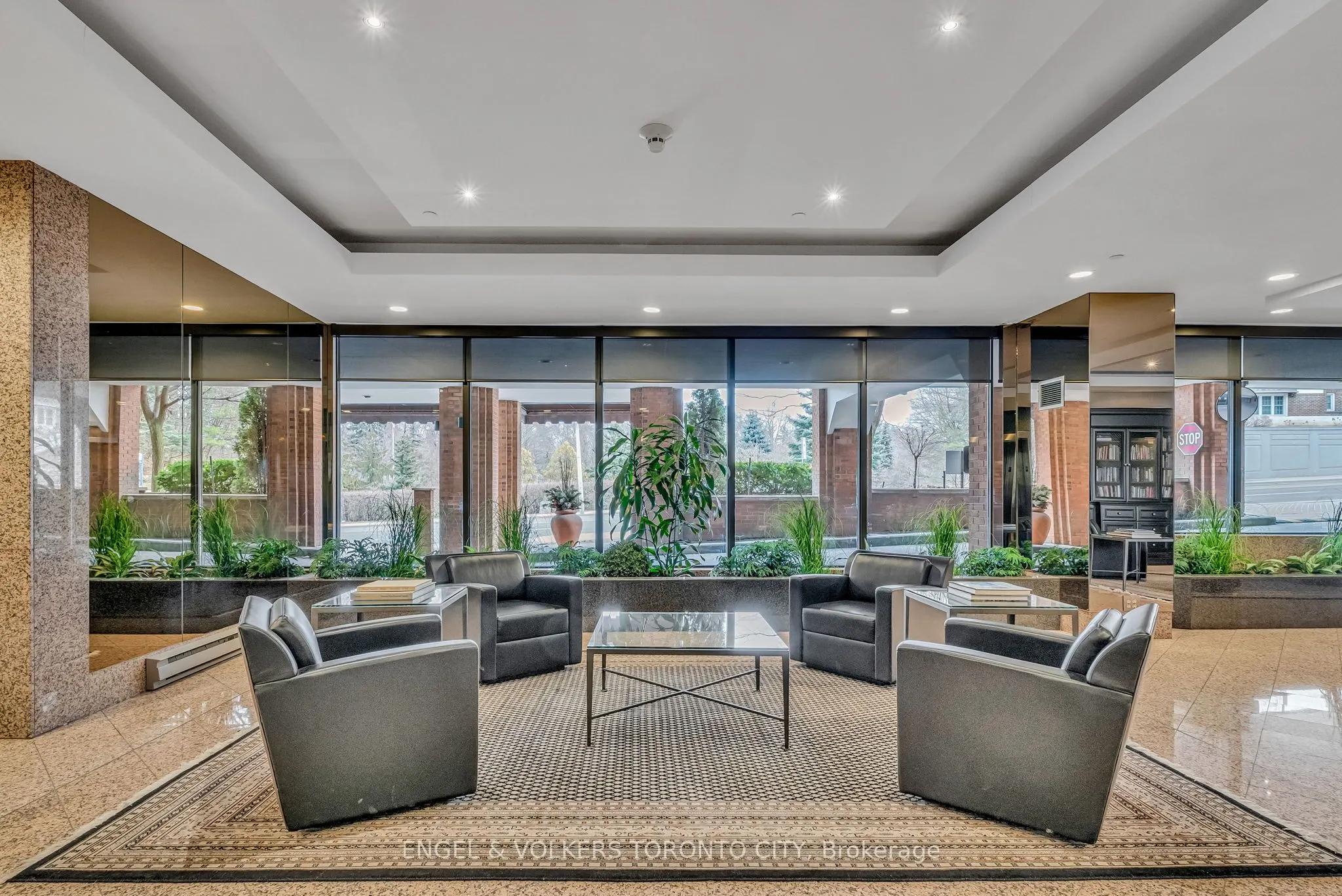 2900 yonge Street, #507