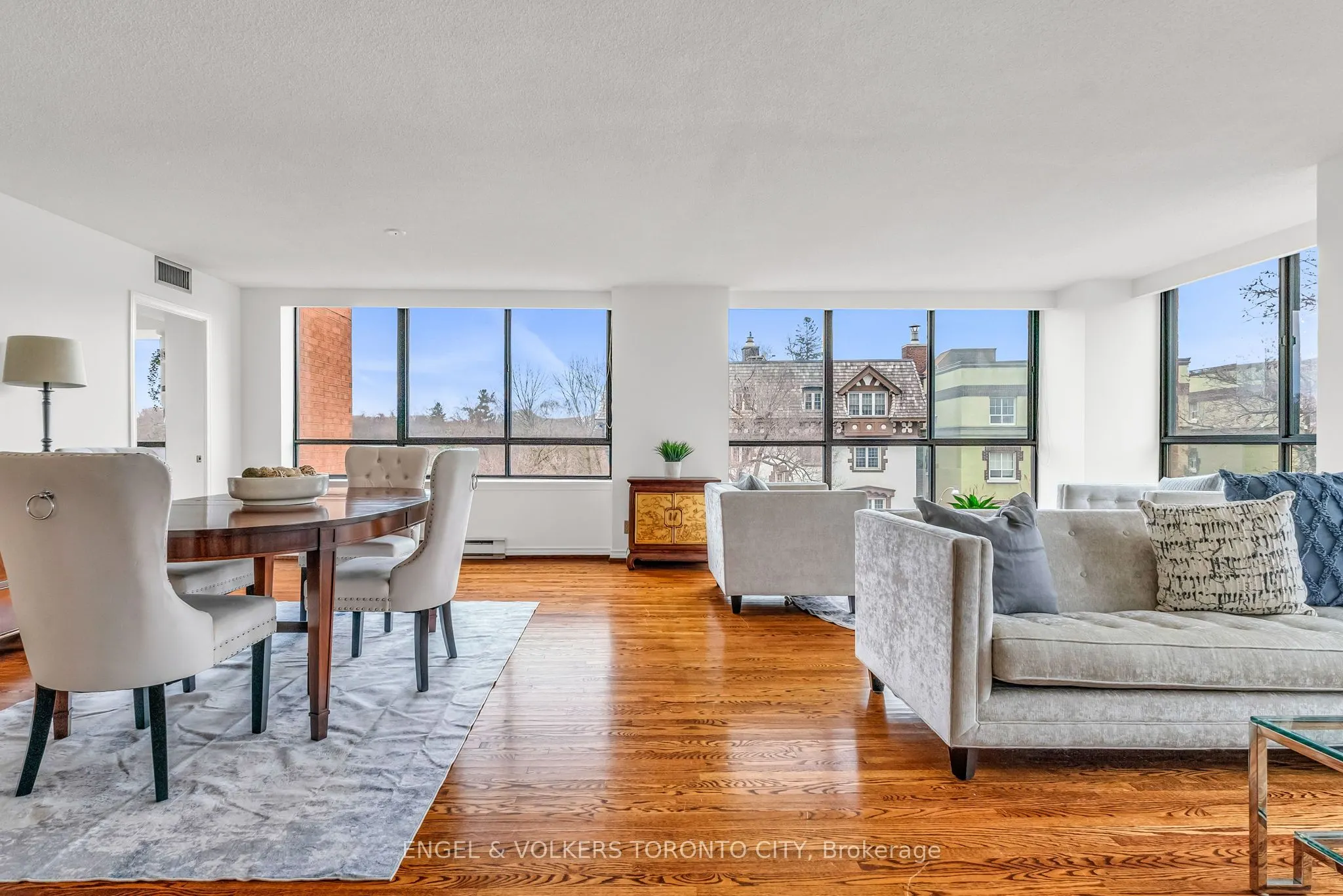 2900 yonge Street, #507
