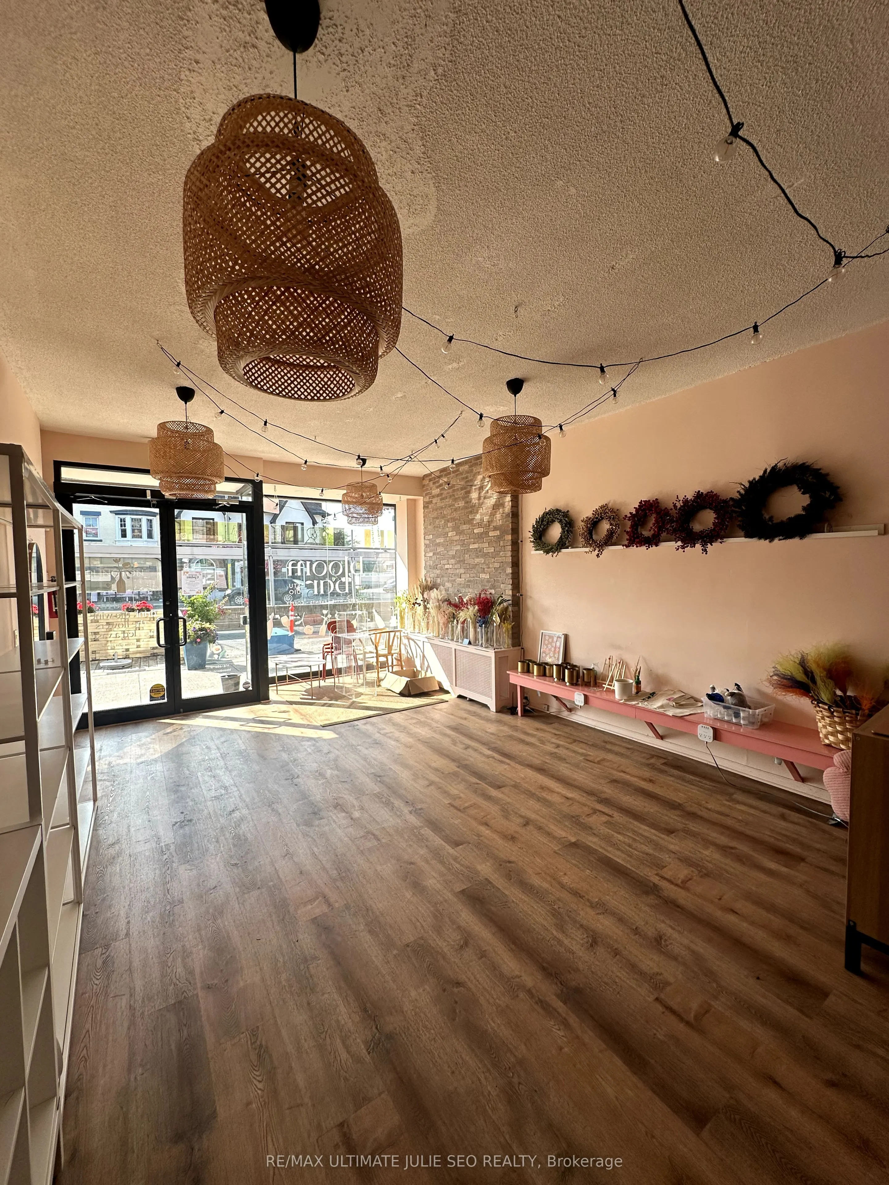 780 St Clair Avenue W, #MAIN FLOOR