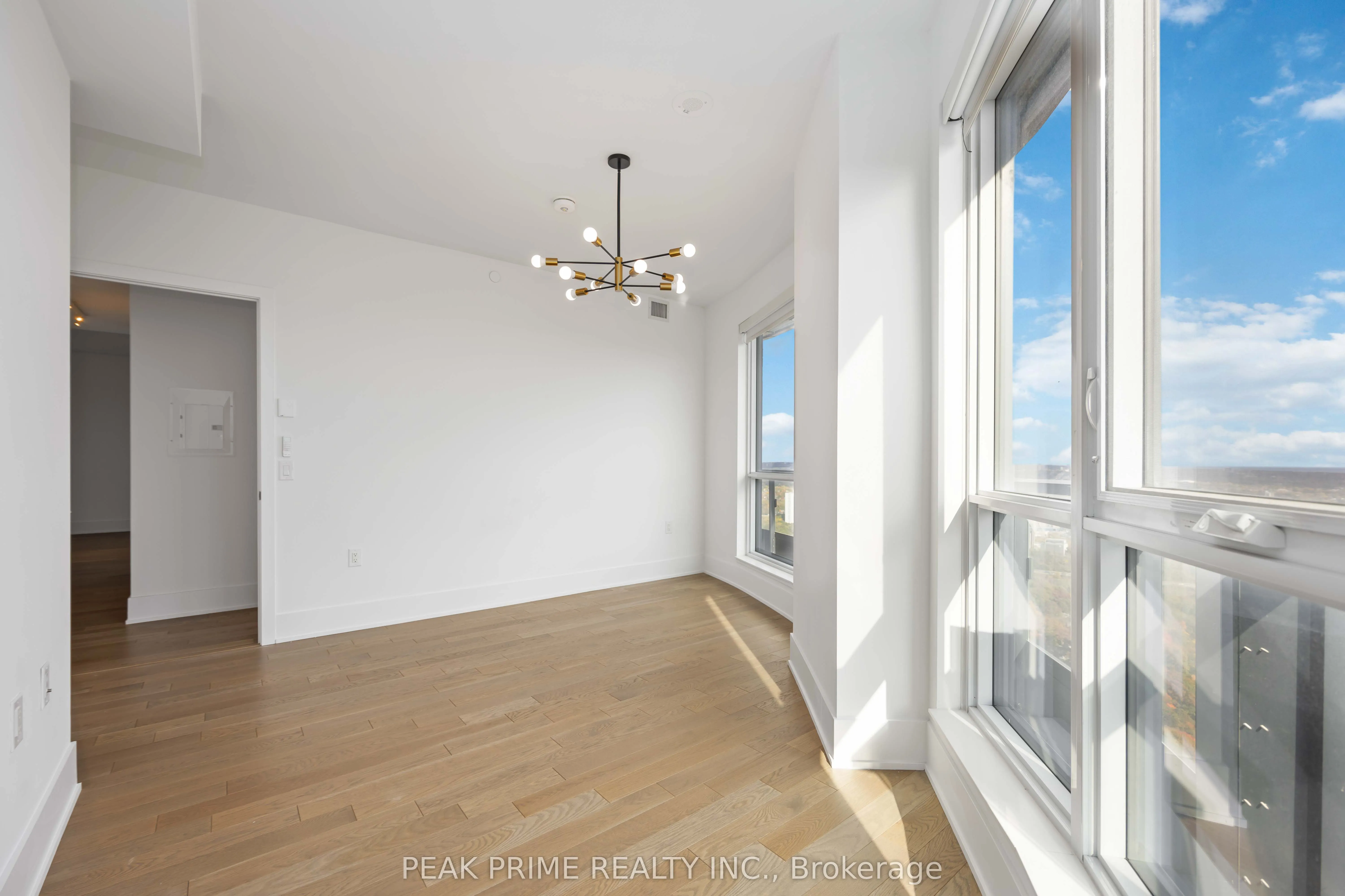 585 Bloor Street E, #4218