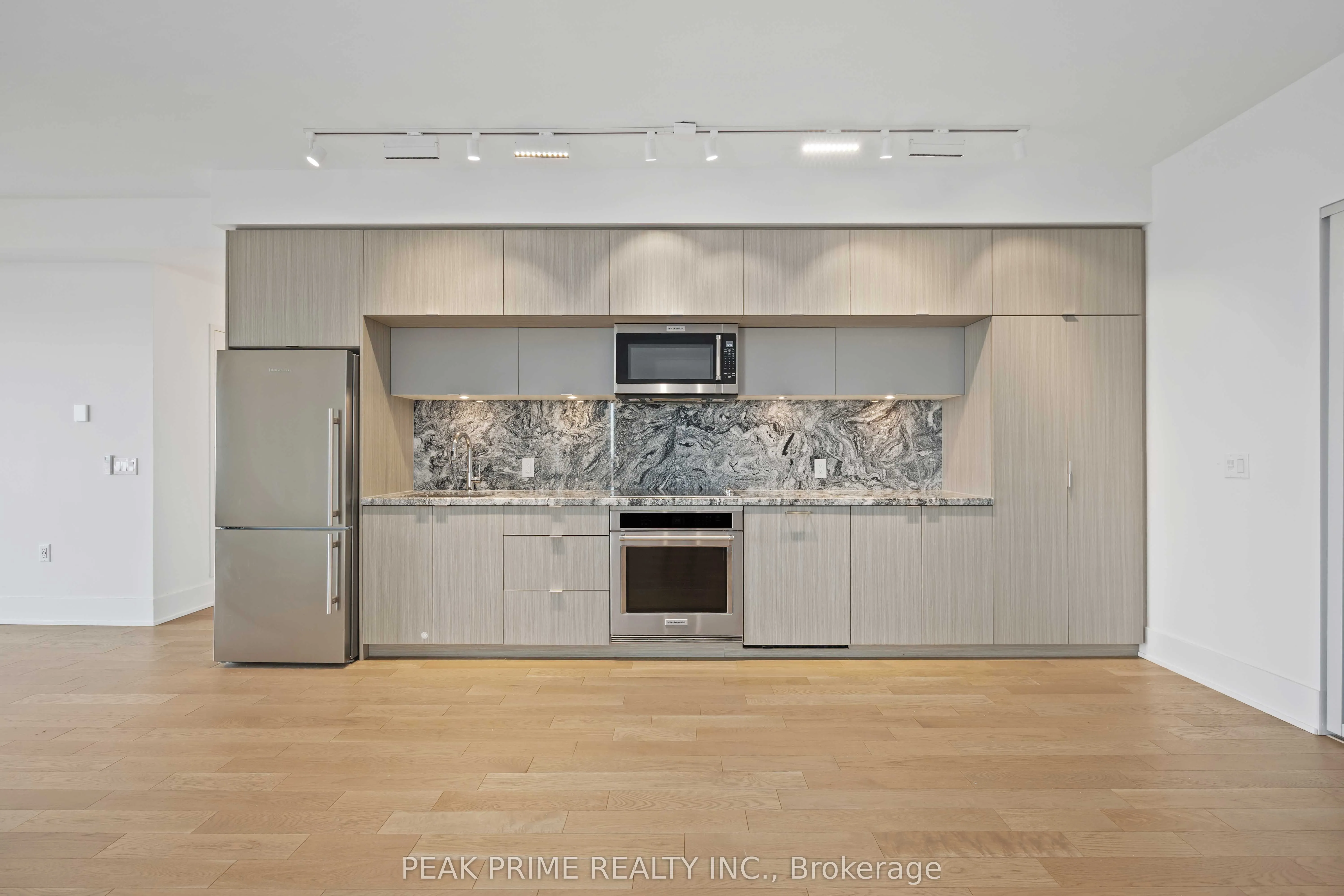 585 Bloor Street E, #4218