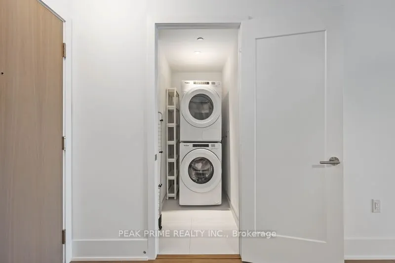 585 Bloor Street E, #4218