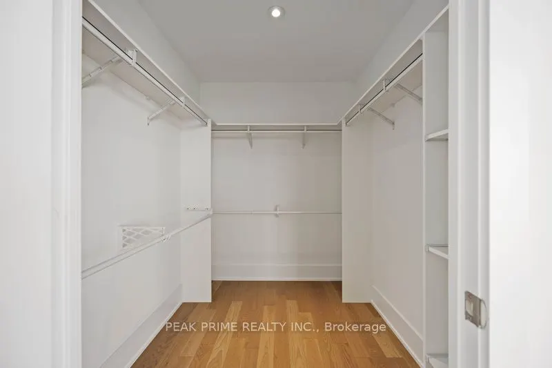 585 Bloor Street E, #4218