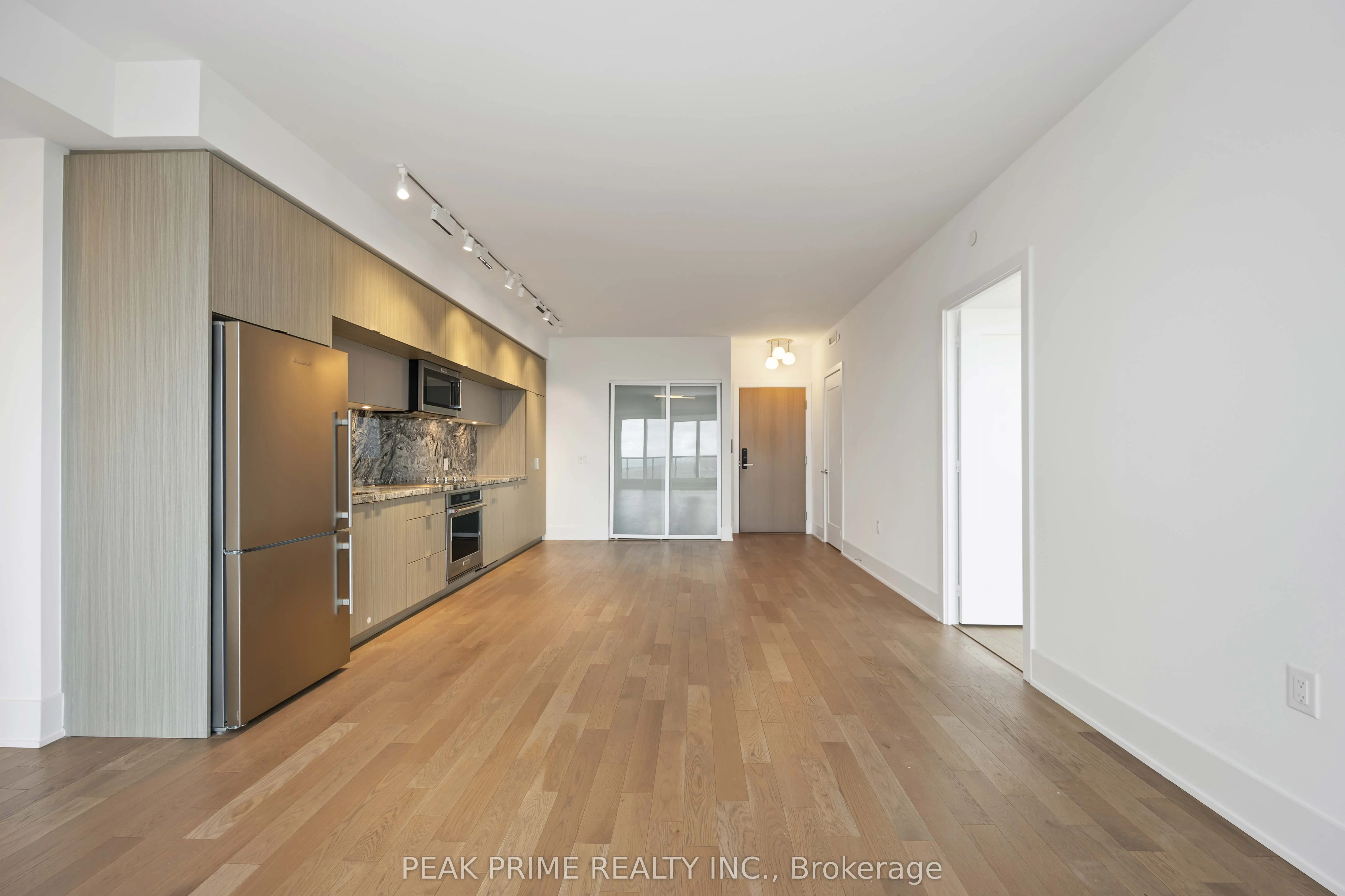 585 Bloor Street E, #4218
