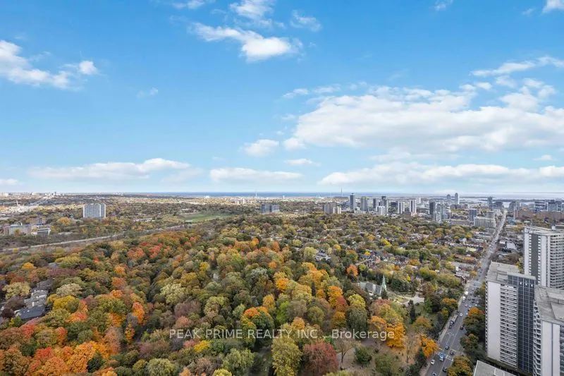 585 Bloor Street E, #4218