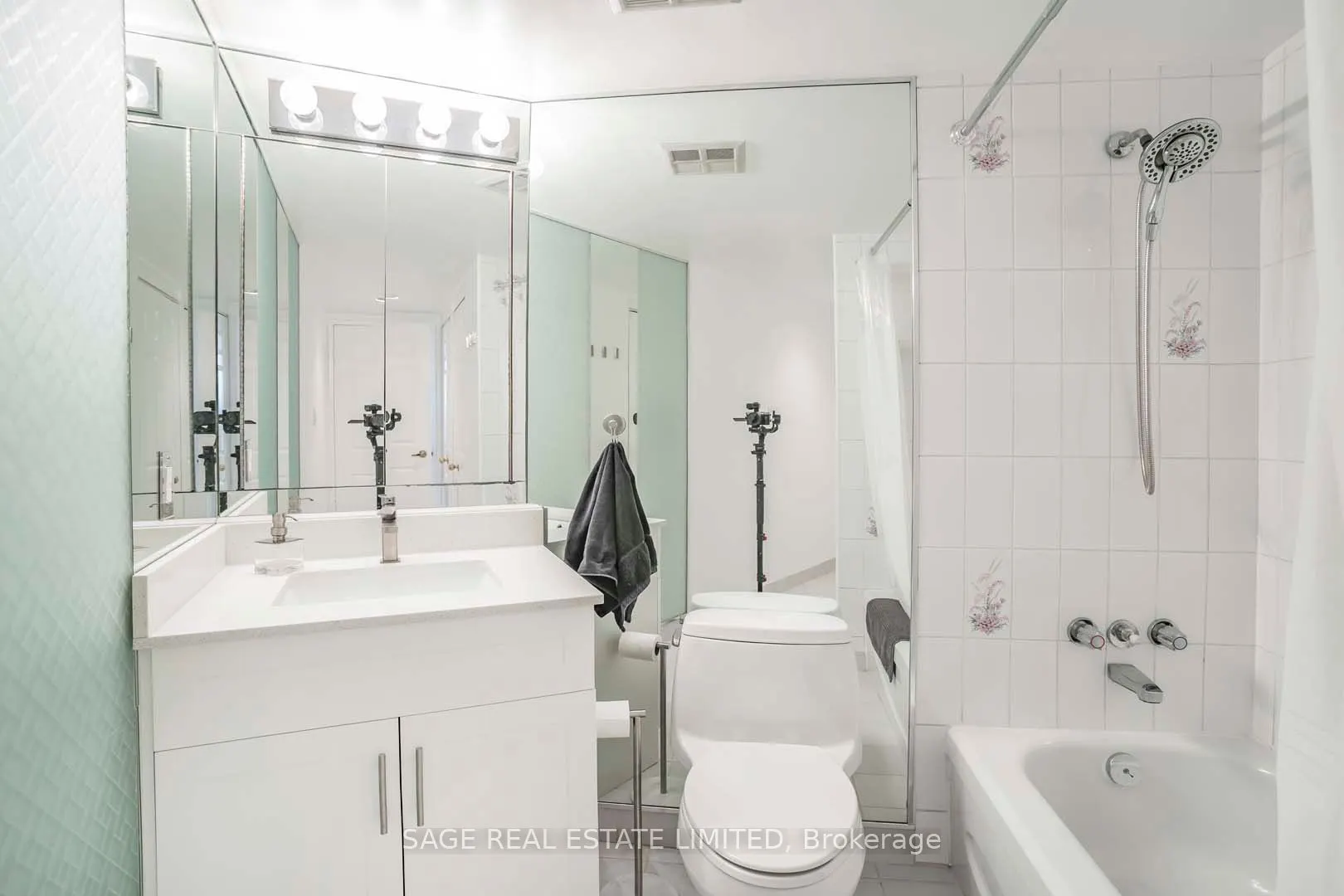 270 Queens Quay W, #201