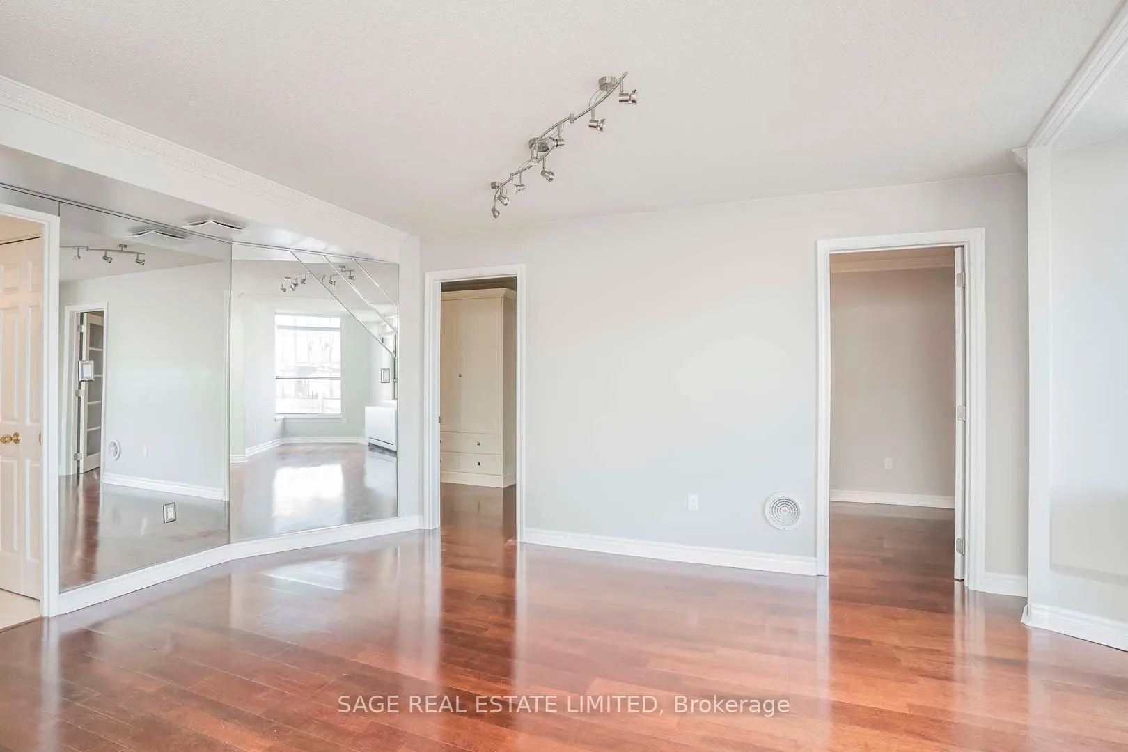 270 Queens Quay W, #201