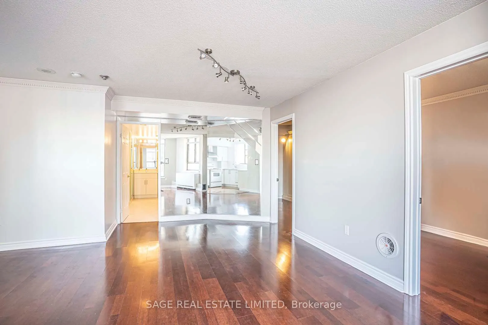 270 Queens Quay W, #201