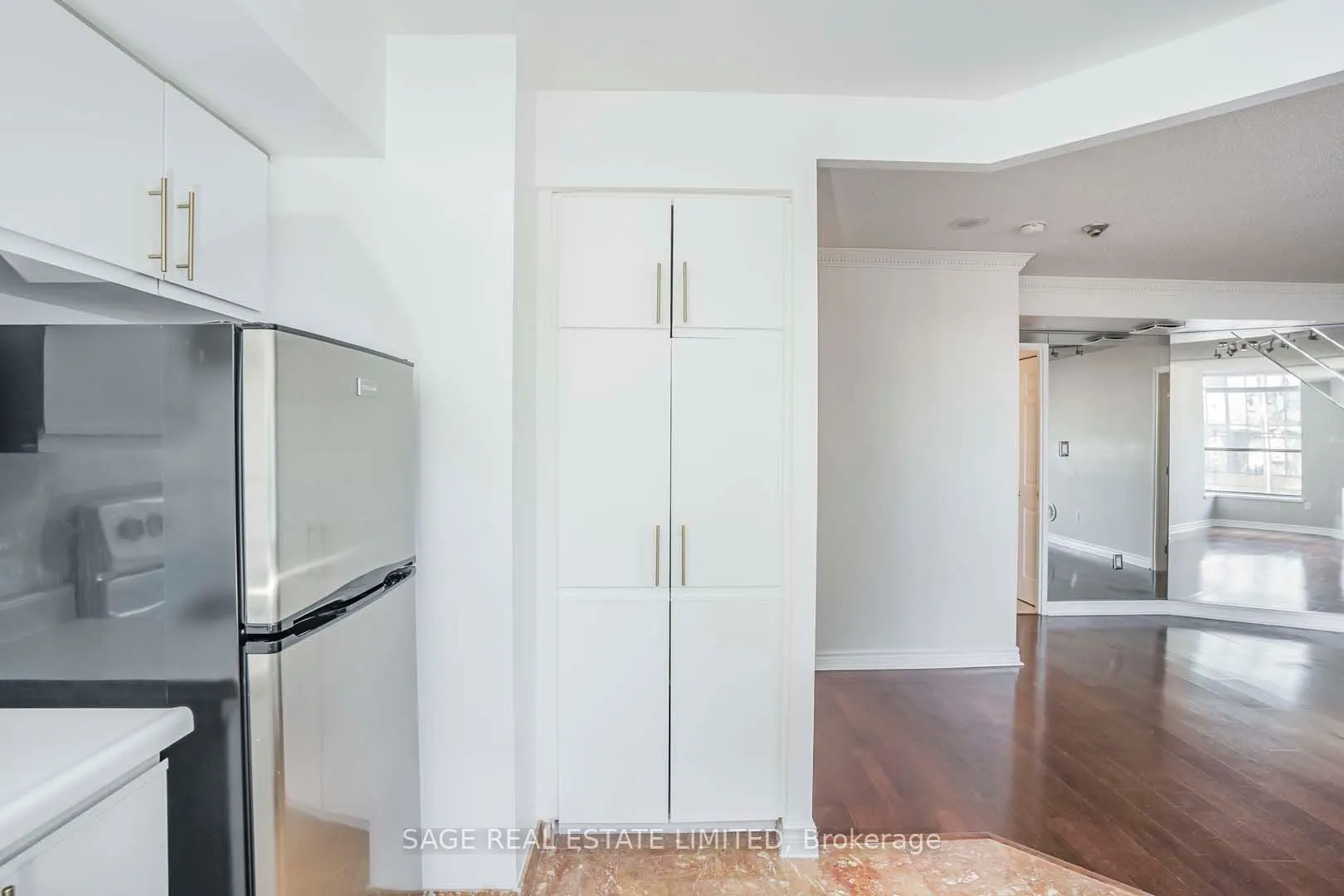 270 Queens Quay W, #201