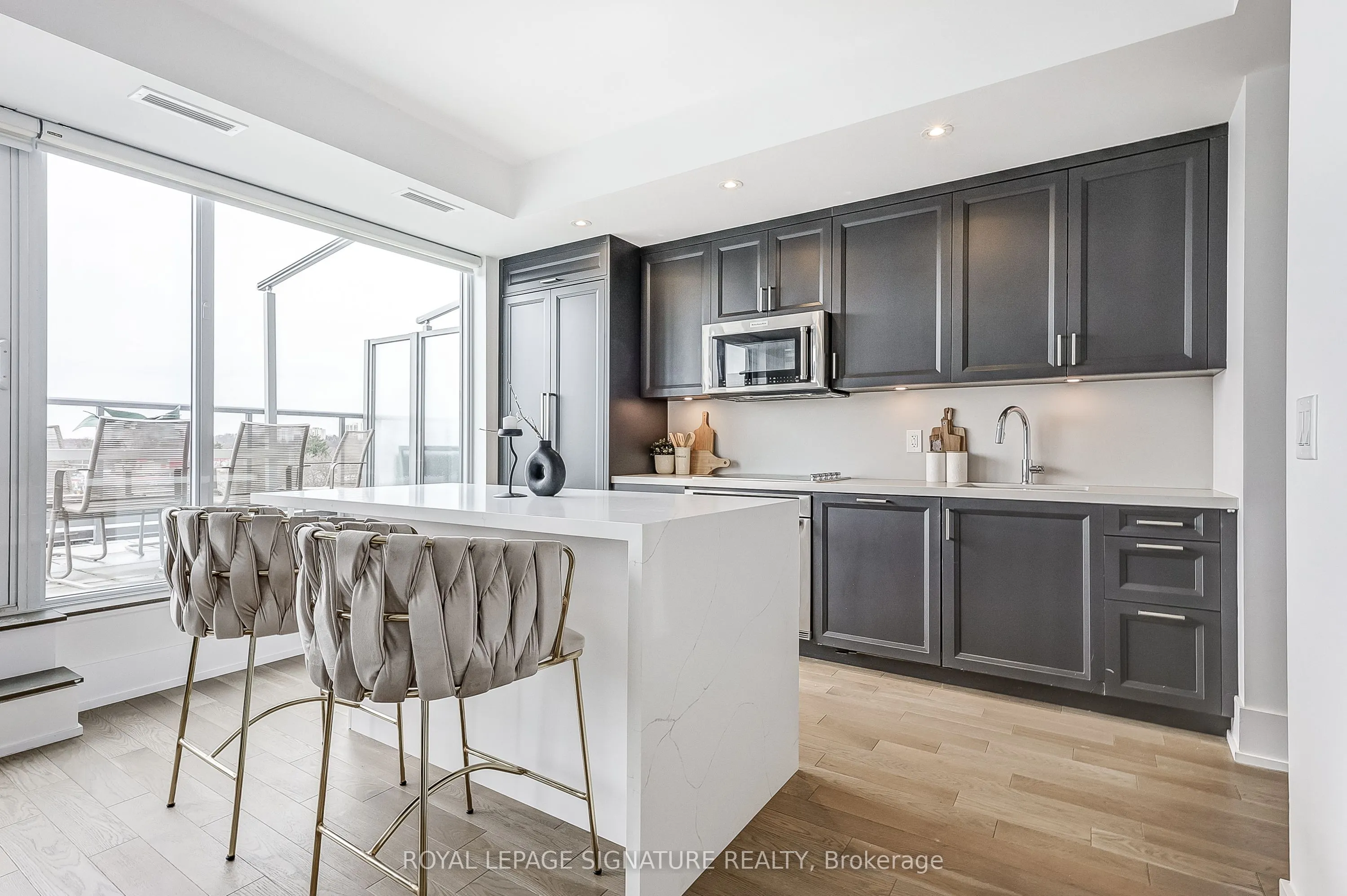25 Adra Grado Way, #853