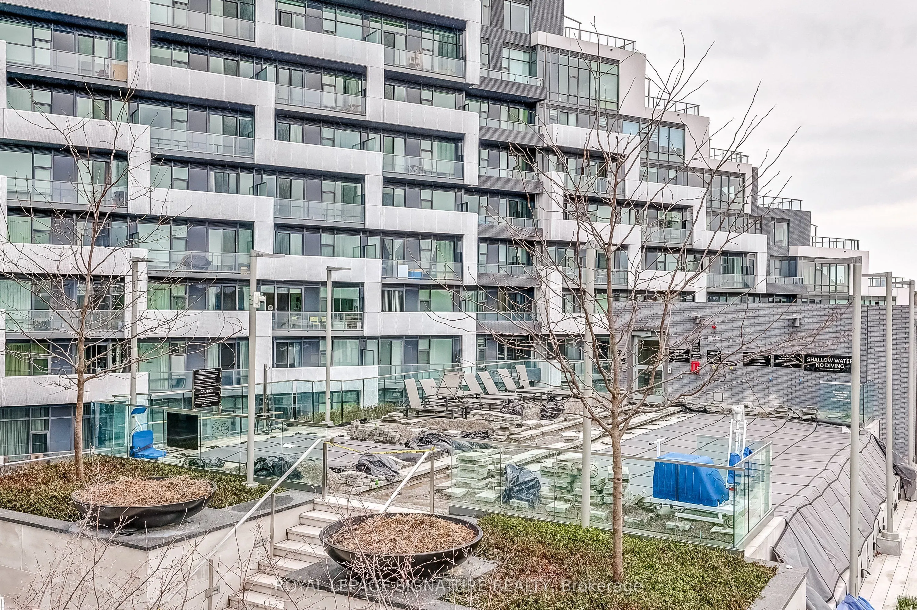 25 Adra Grado Way, #853