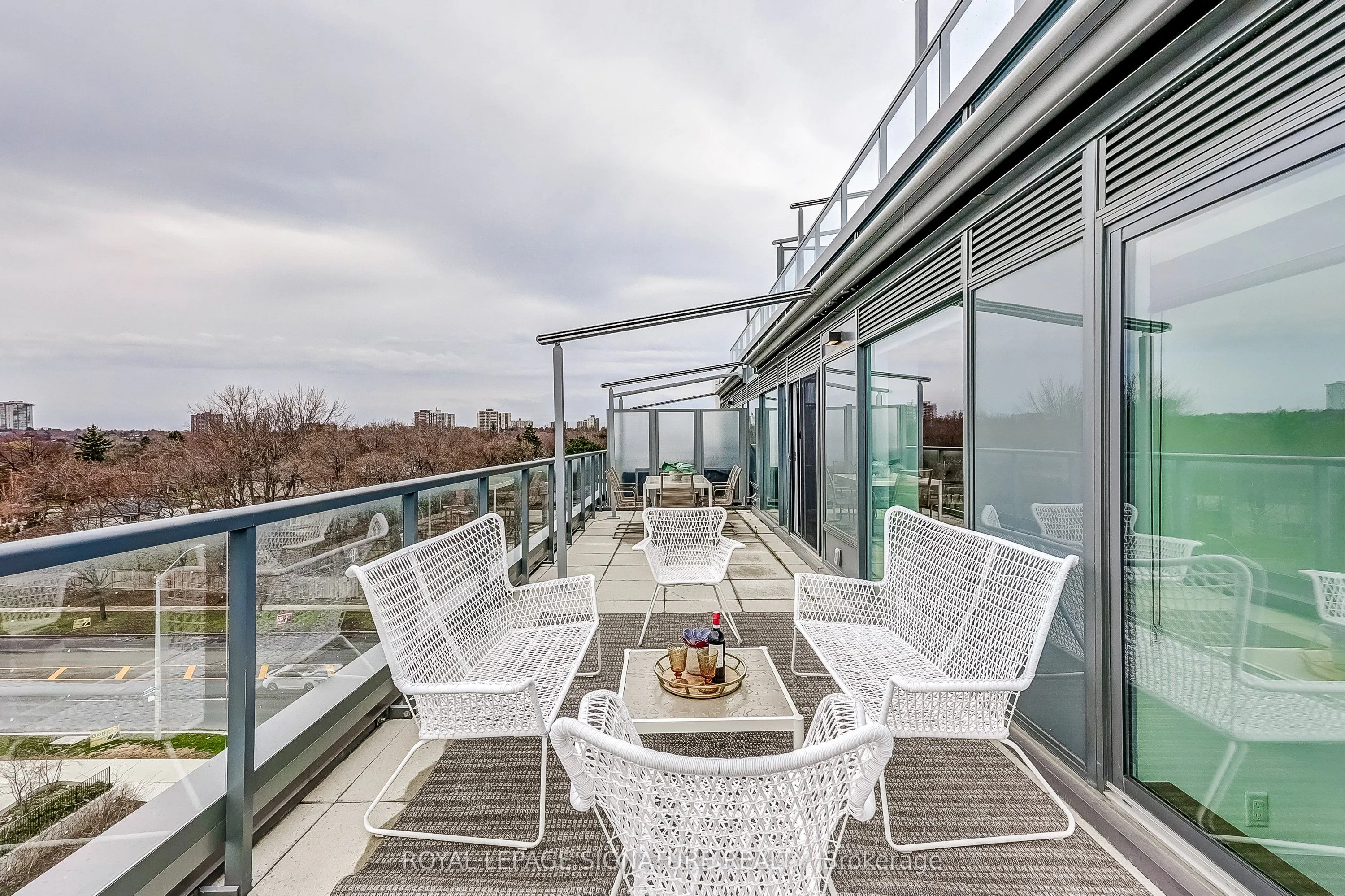 25 Adra Grado Way, #853