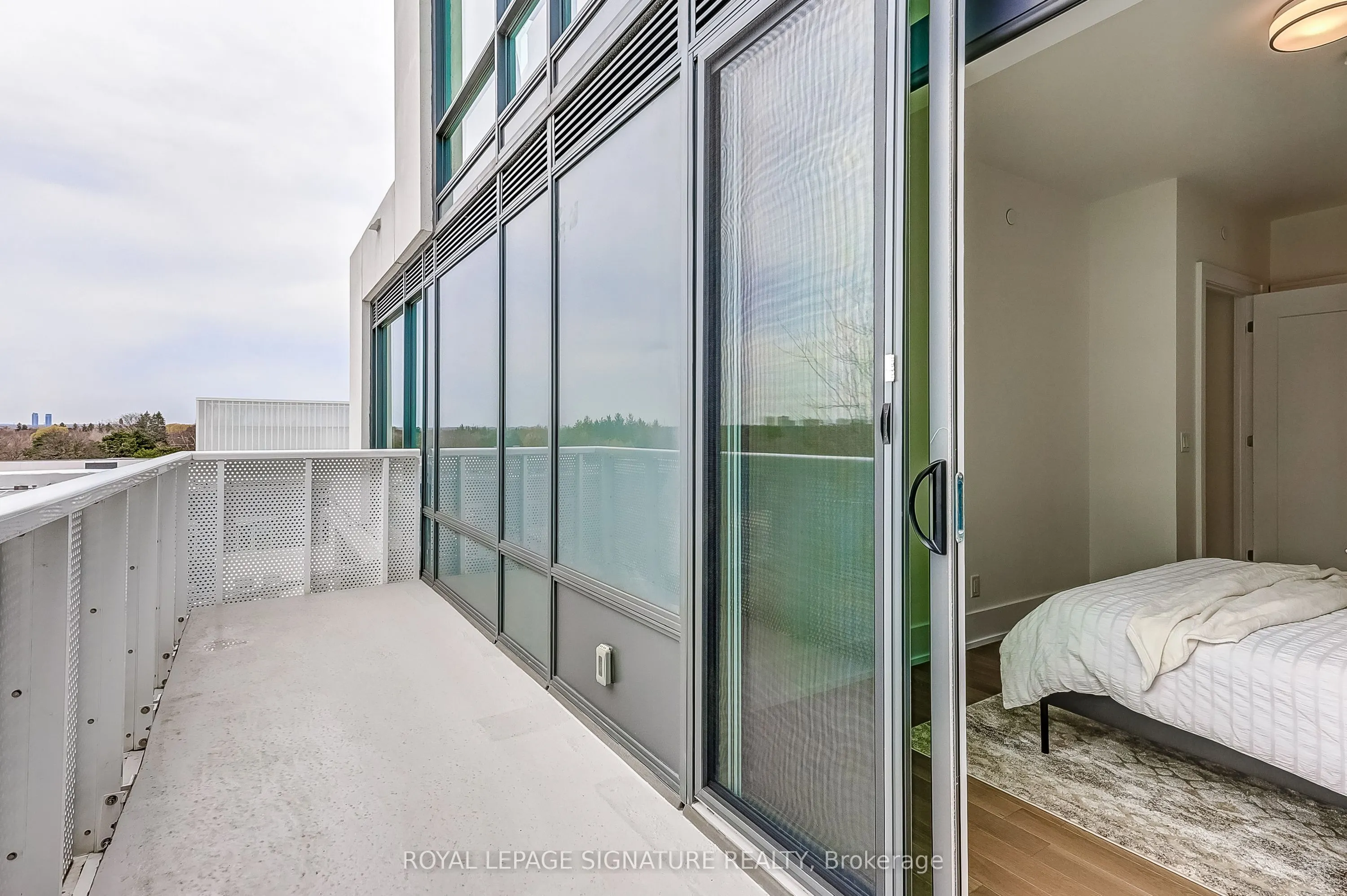 25 Adra Grado Way, #853