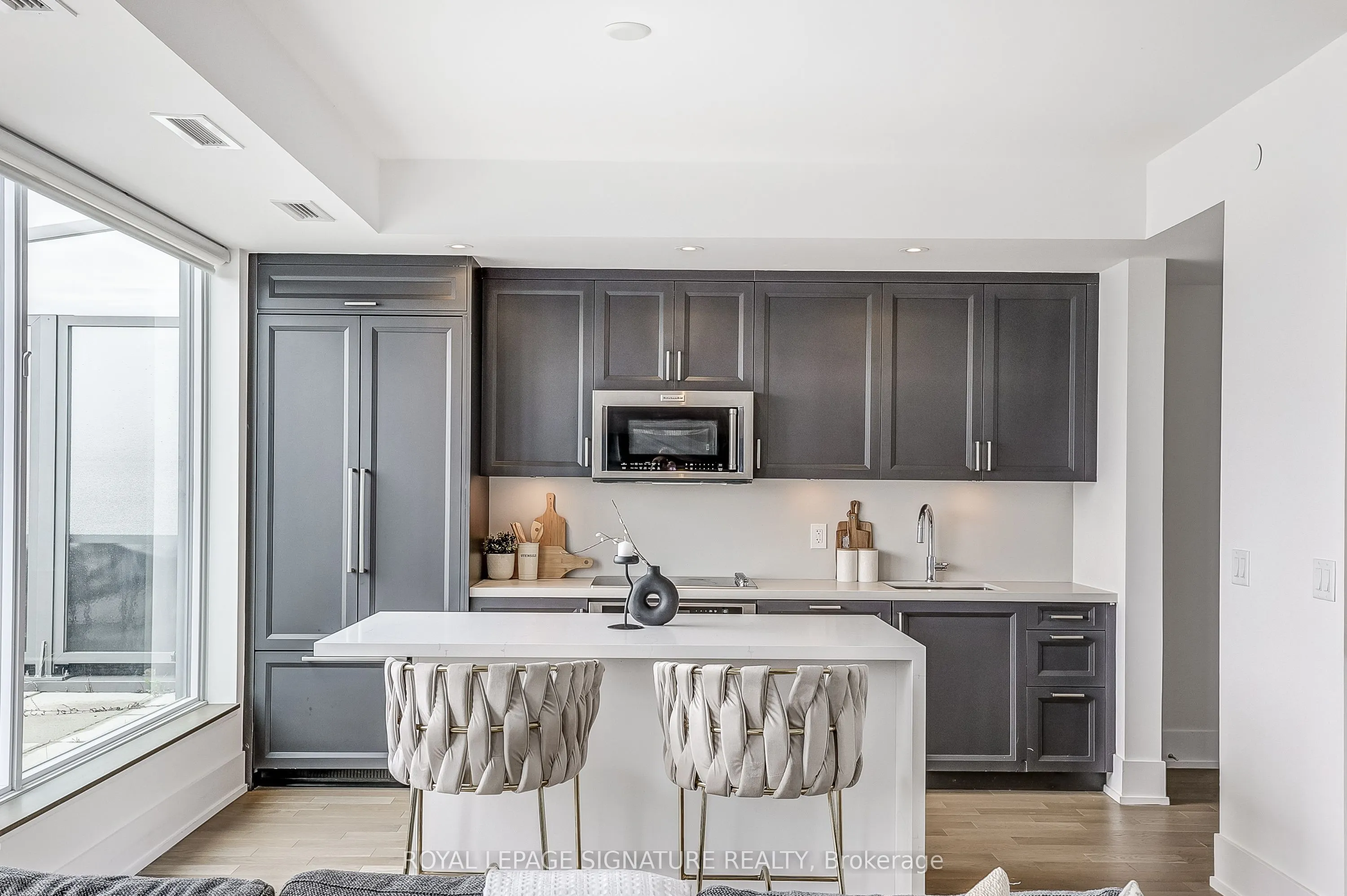25 Adra Grado Way, #853