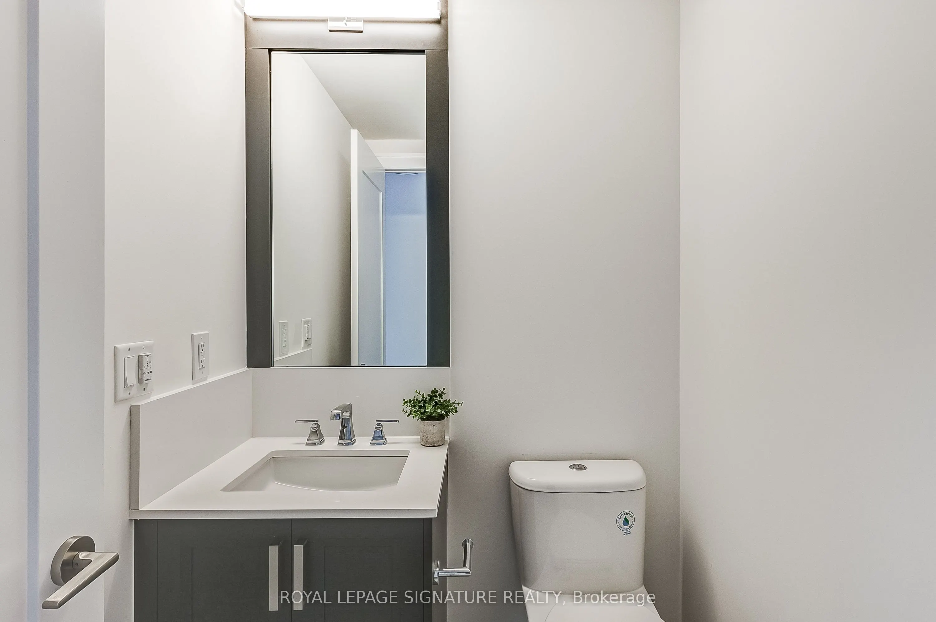25 Adra Grado Way, #853