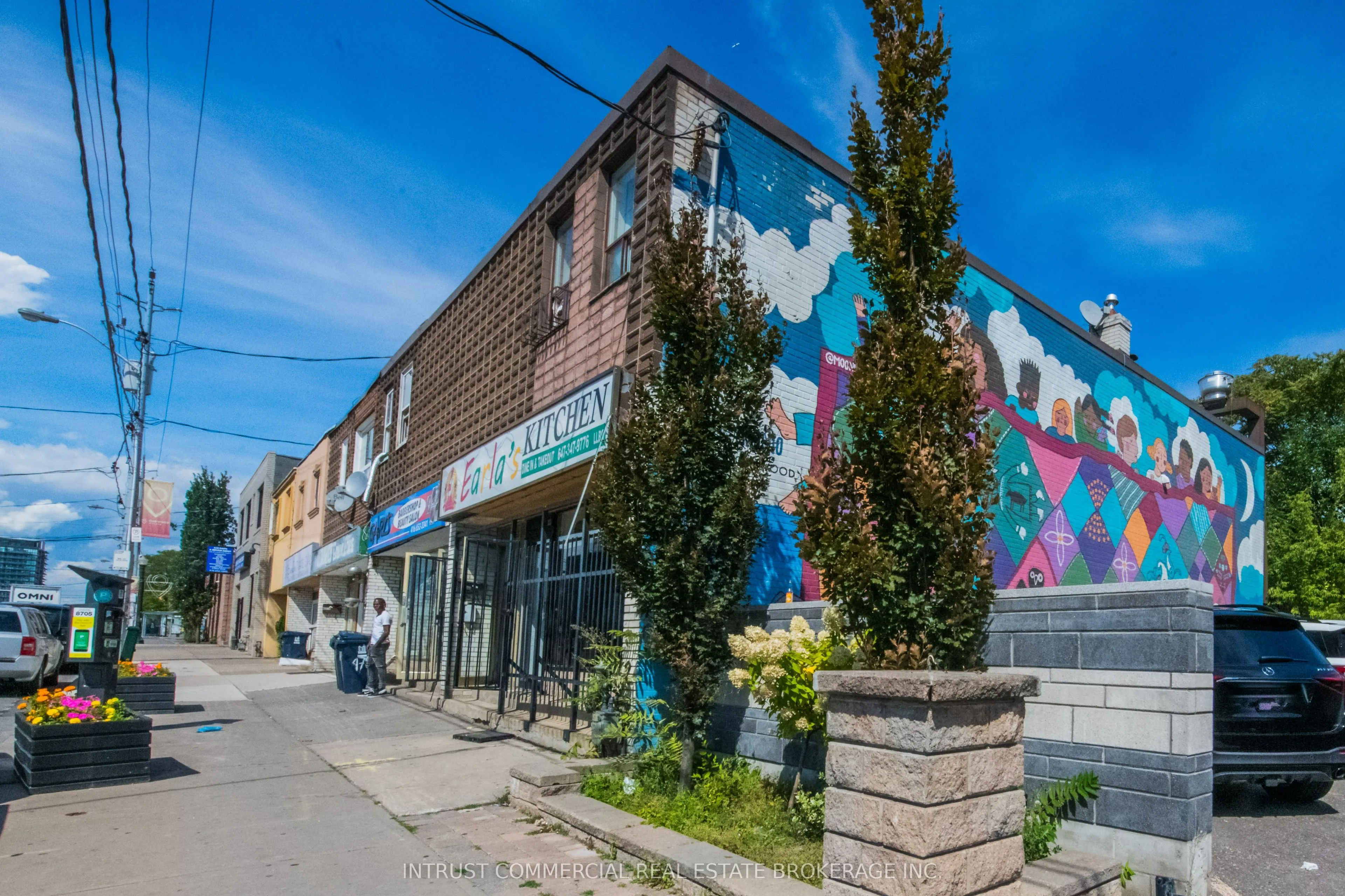477 Oakwood Avenue