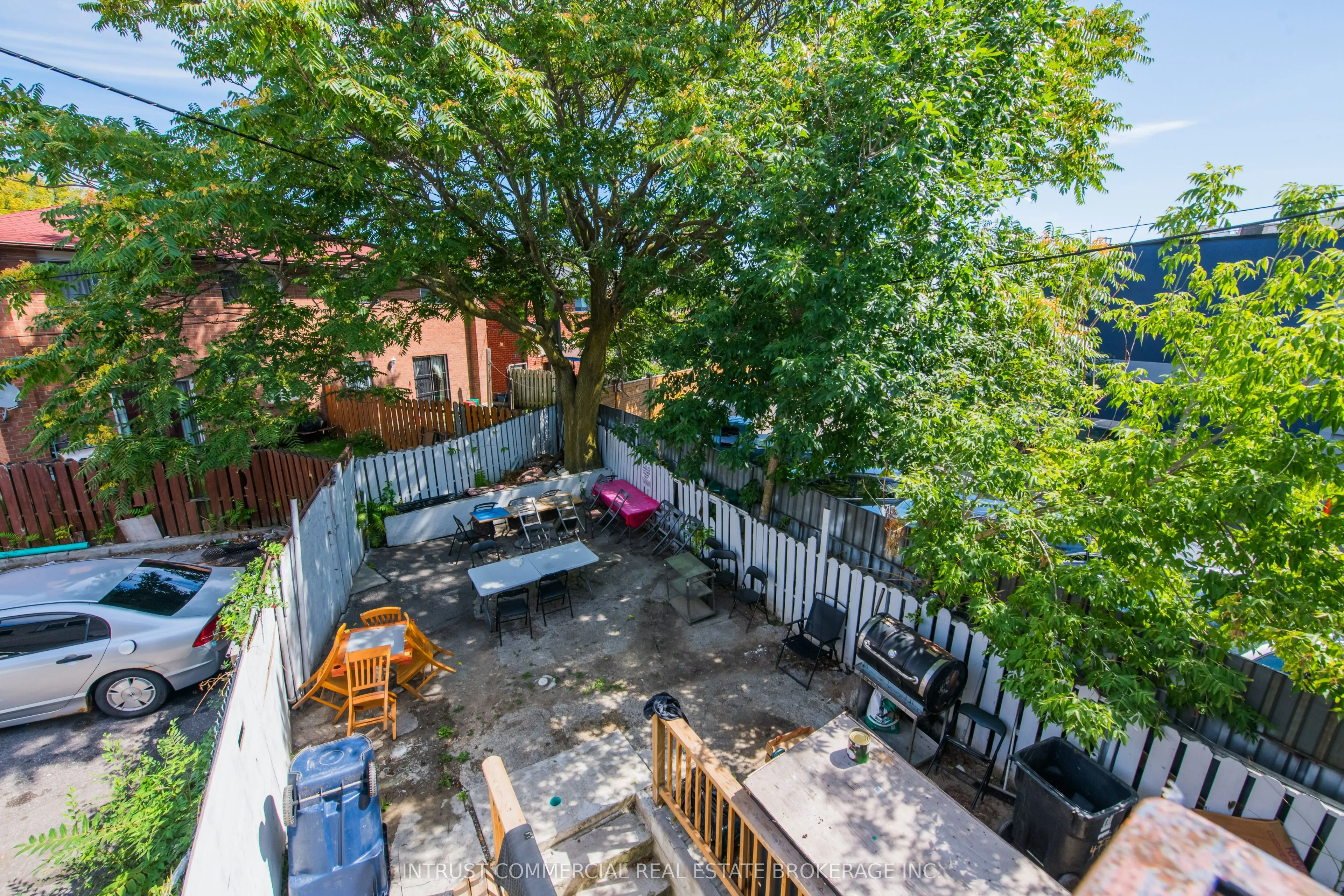 477 Oakwood Avenue