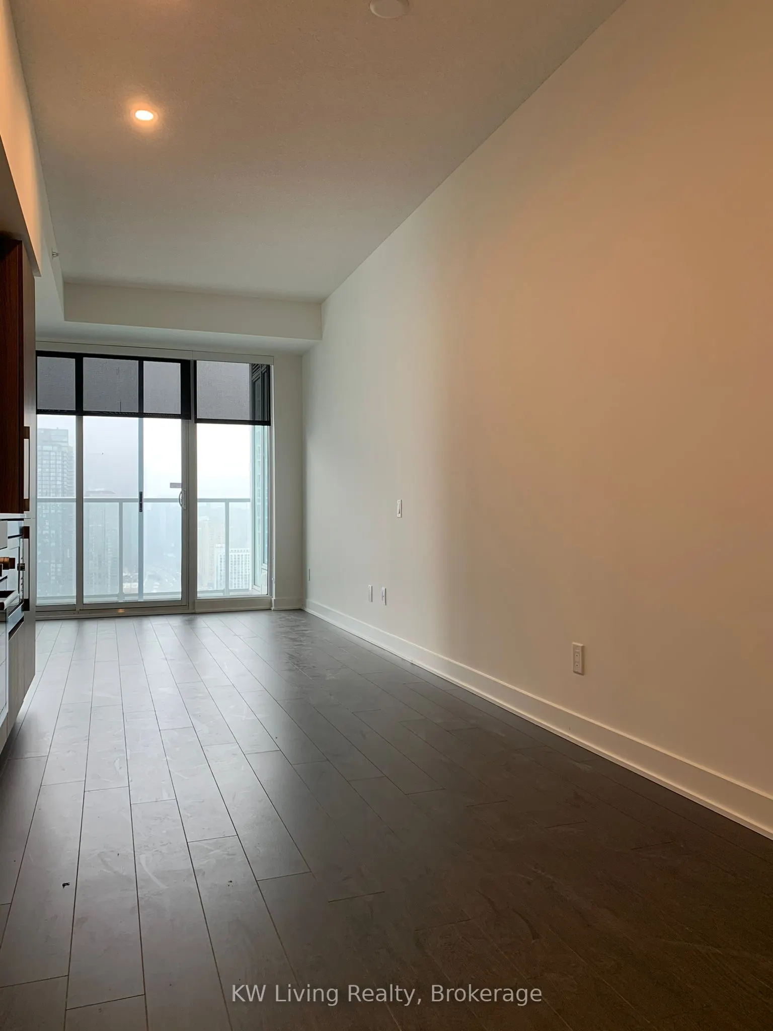 19 Bathurst Street, #3706