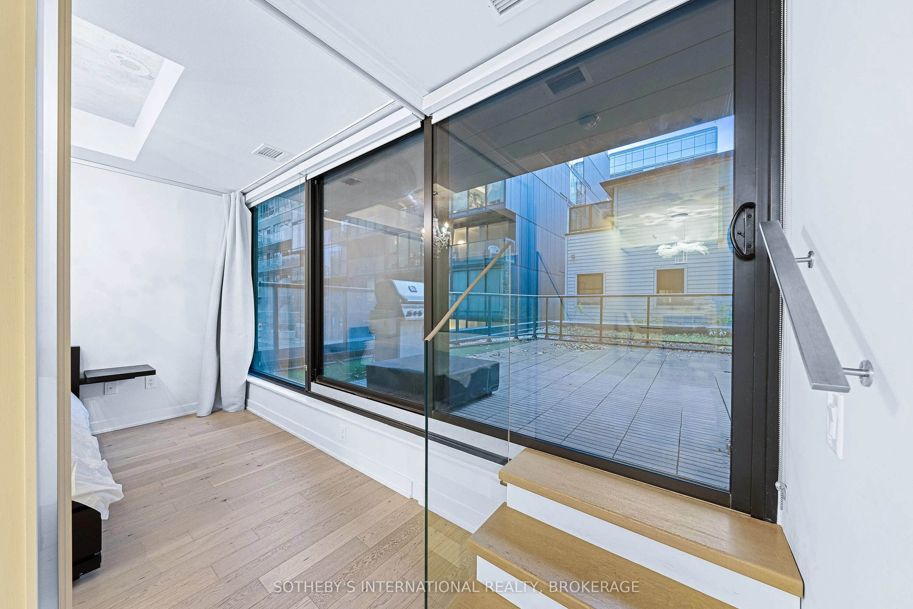 629 King Street W, #212