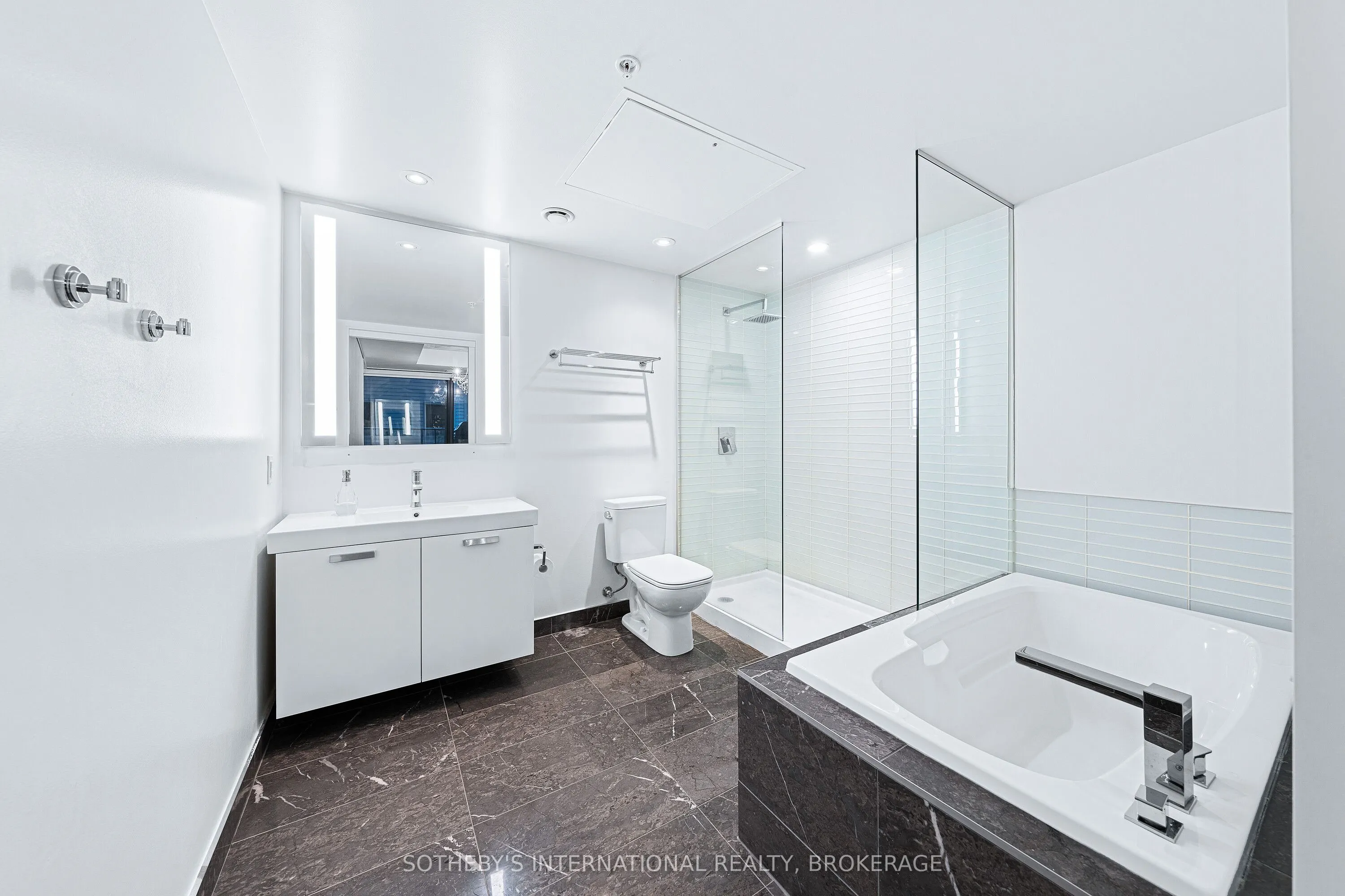 629 King Street W, #212