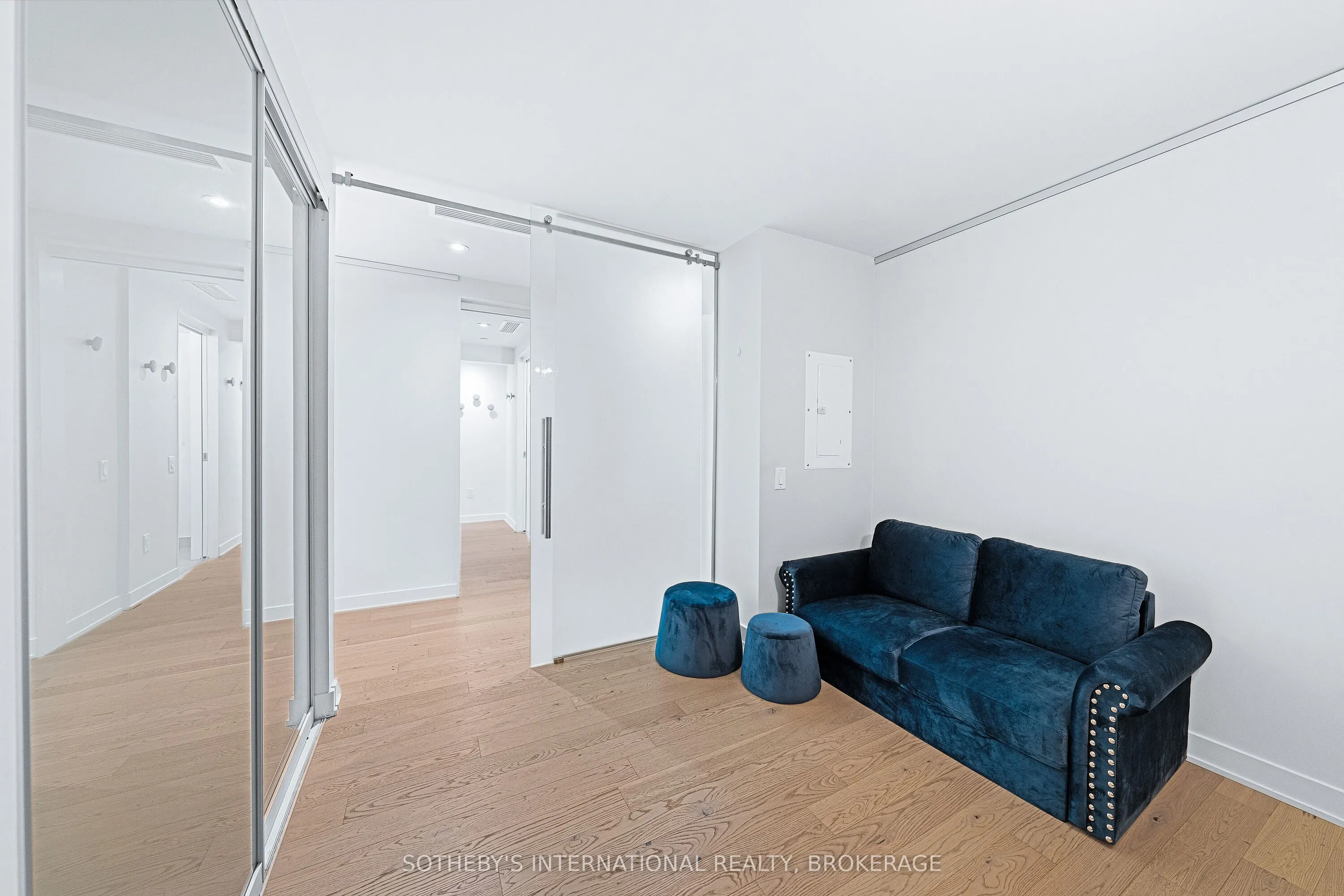 629 King Street W, #212