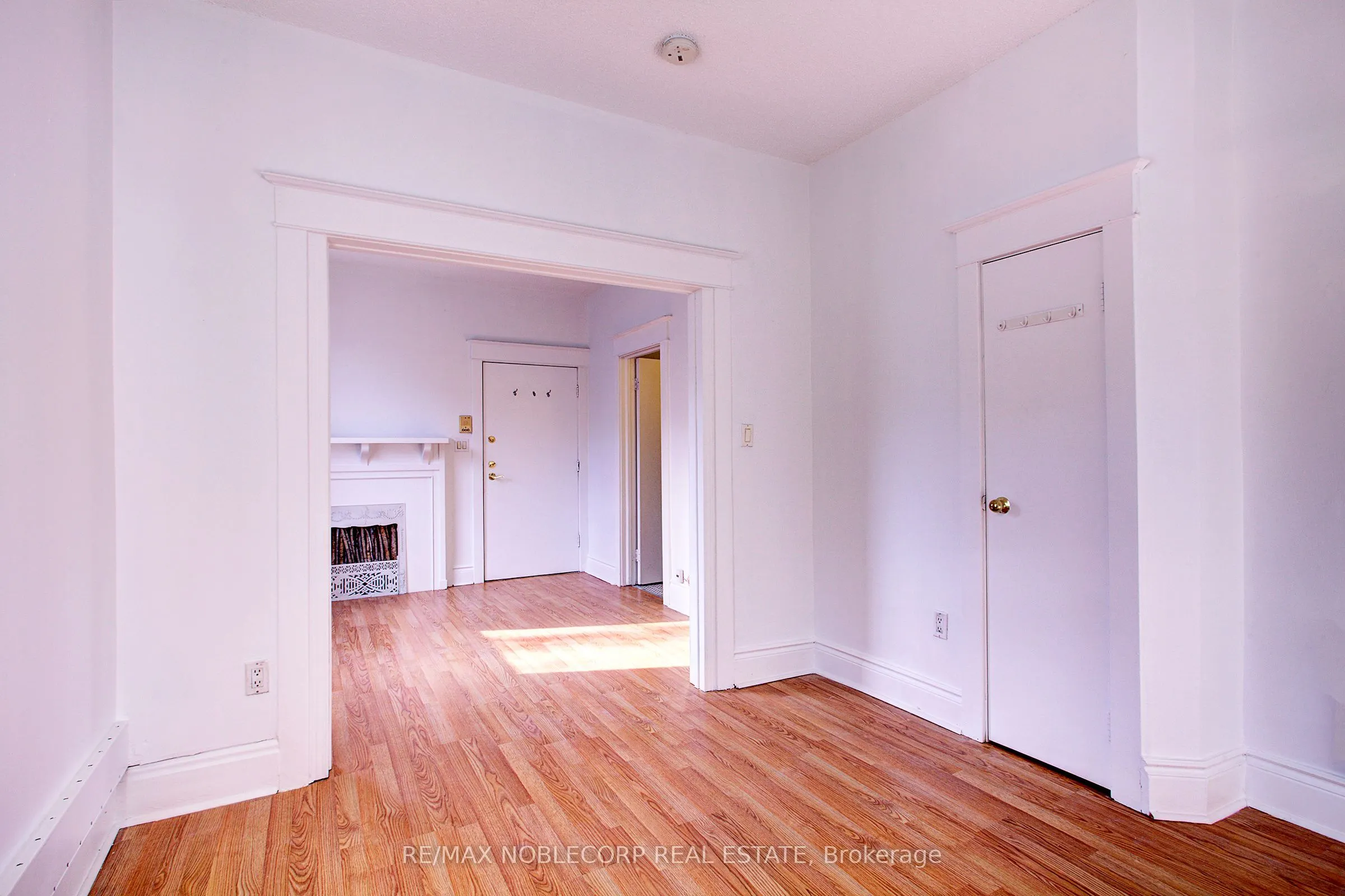 34 Winchester Street, #1