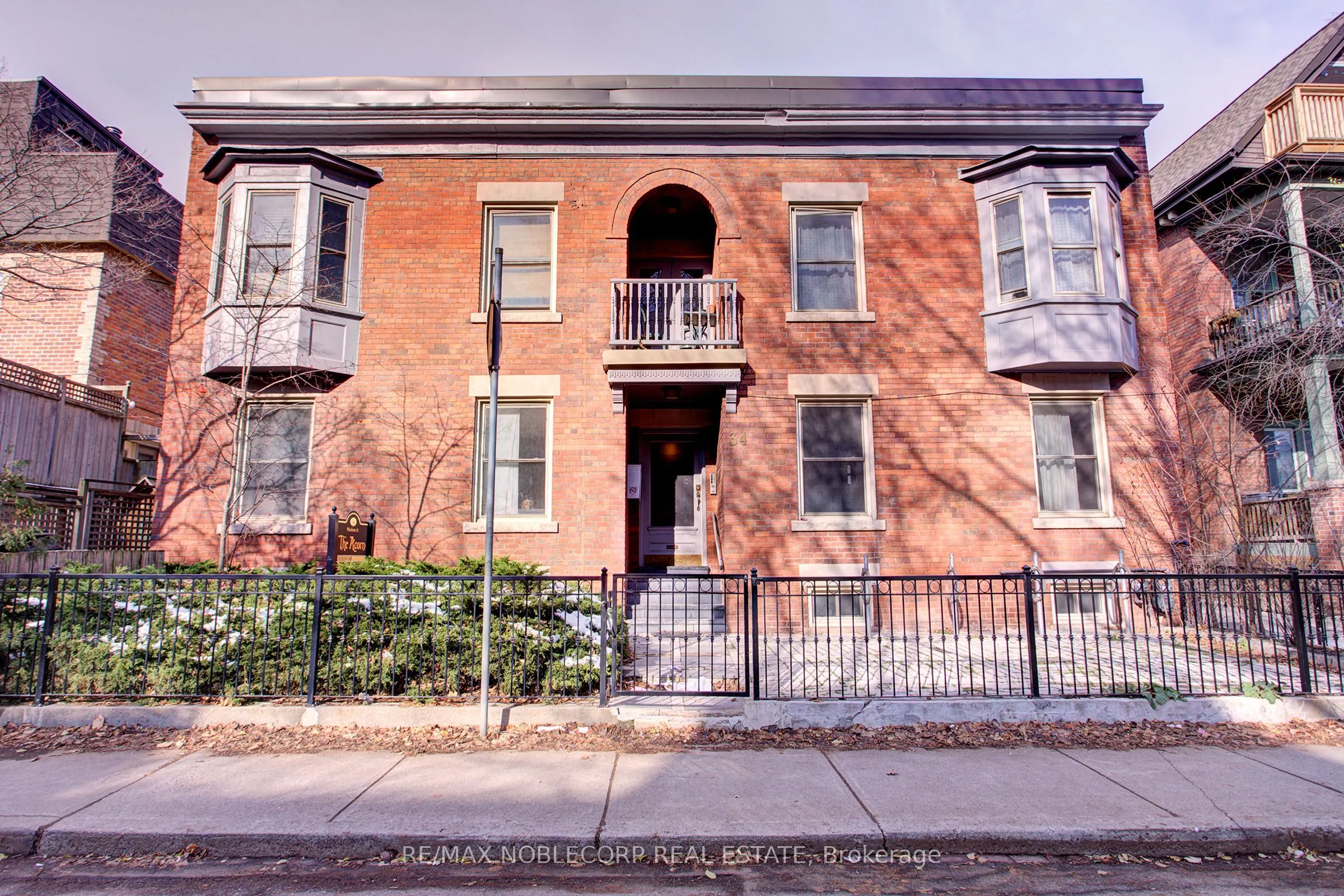 34 Winchester Street, #1