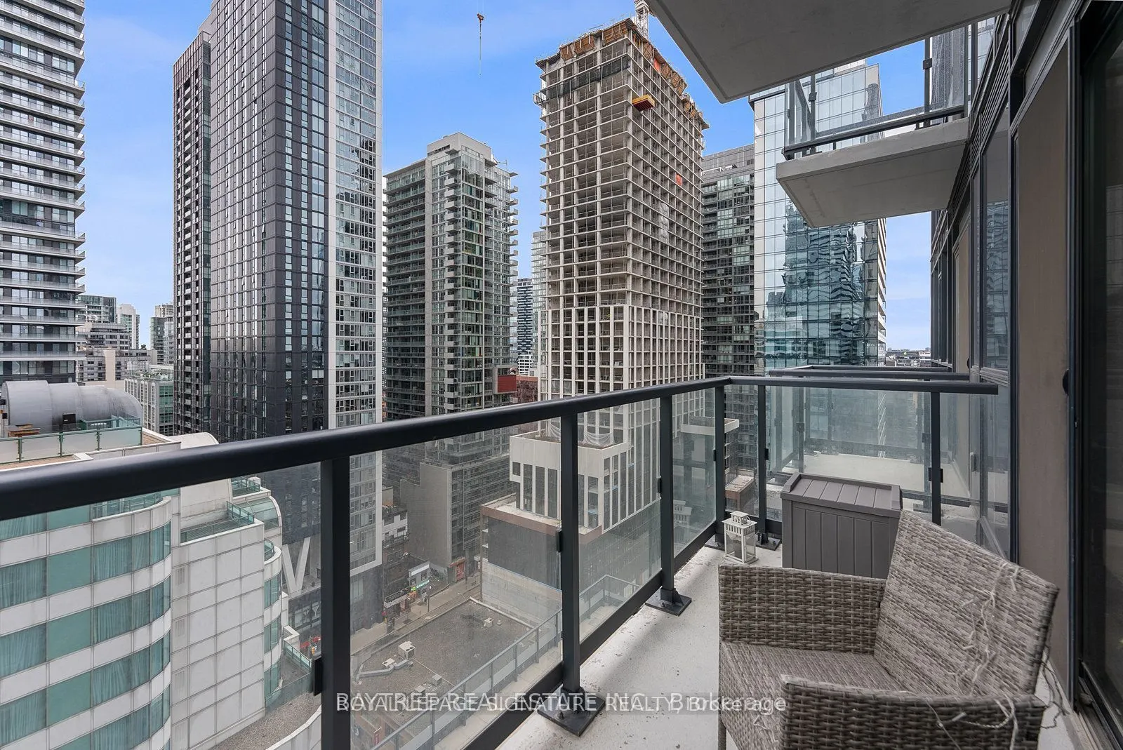 87 Peter Street, #1901