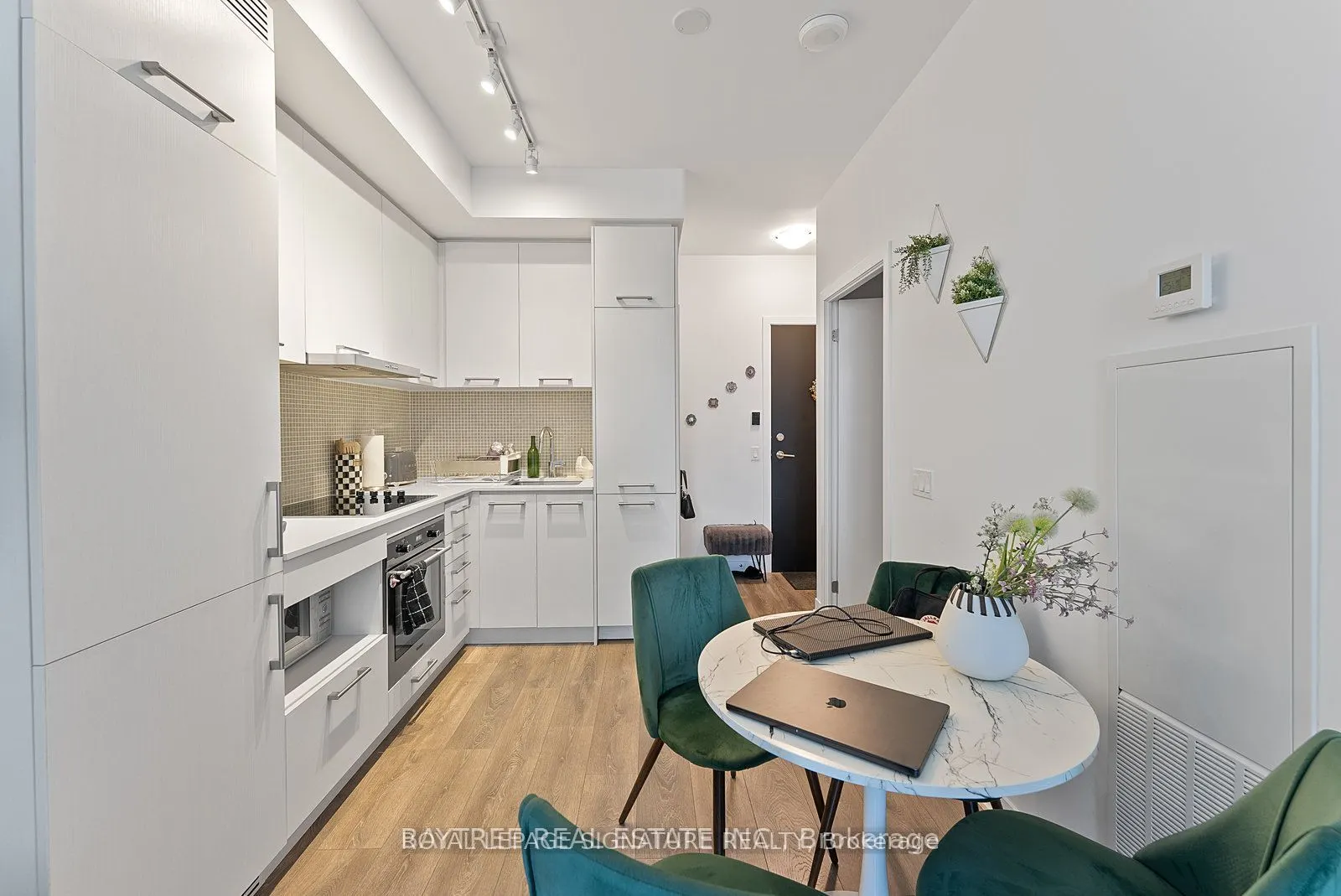 87 Peter Street, #1901
