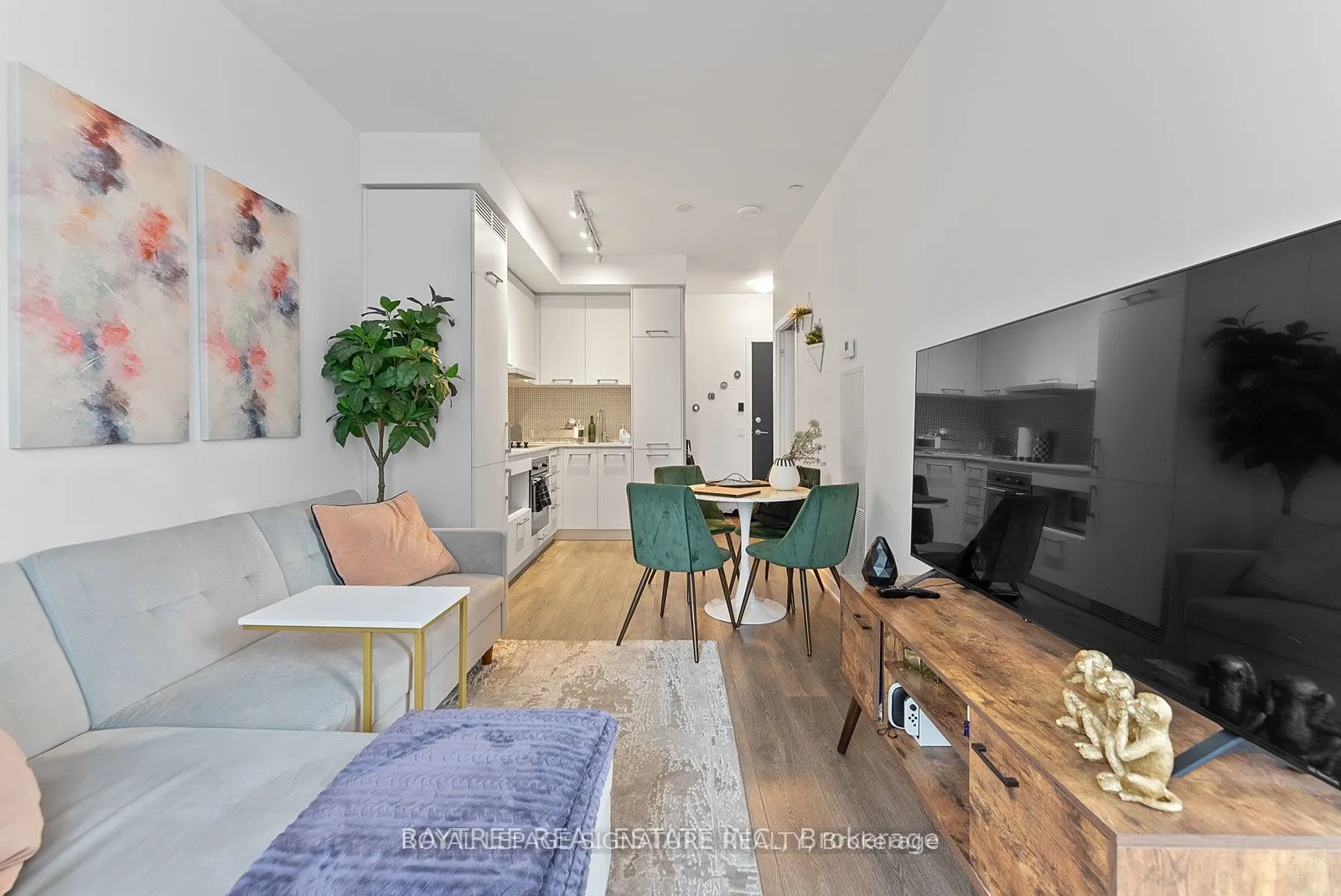 87 Peter Street, #1901