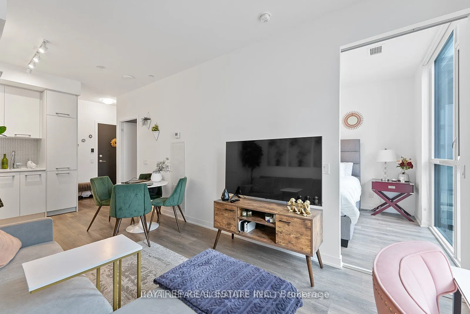87 Peter Street, #1901