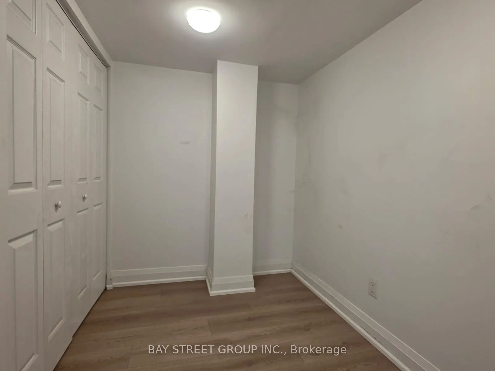 65 Harbour Square, #1305