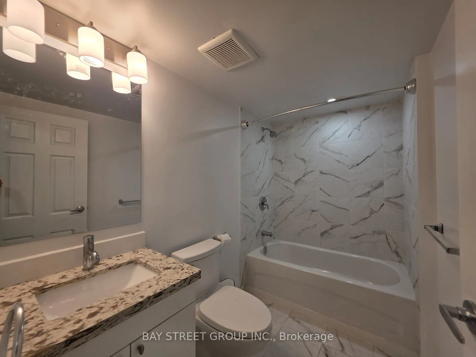 65 Harbour Square, #1305
