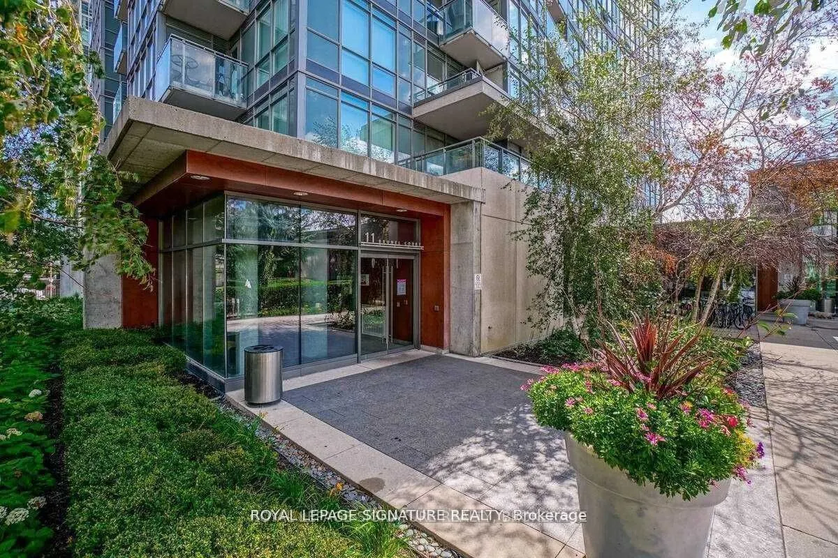 11 Brunel Court, #3111