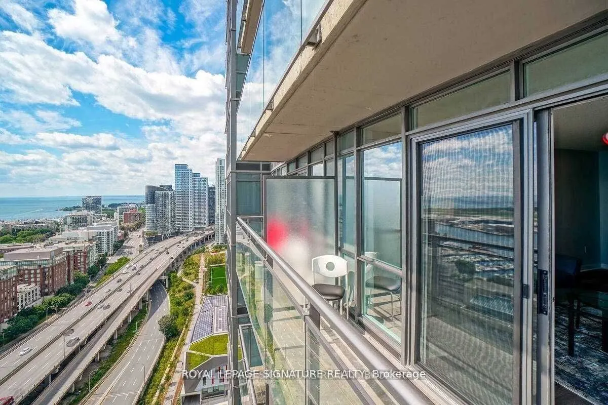 11 Brunel Court, #3111