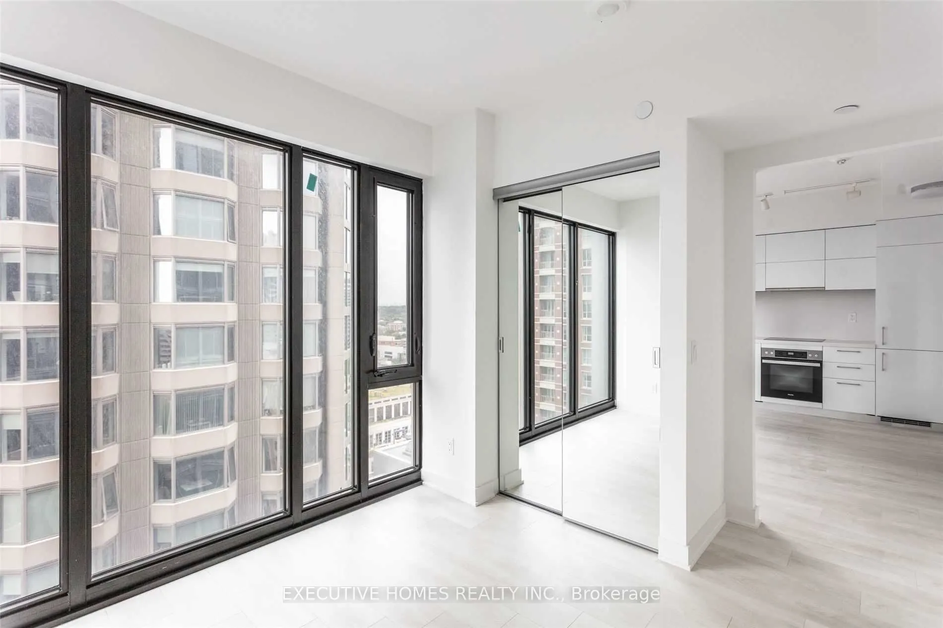 188 Cumberland Street, #2201