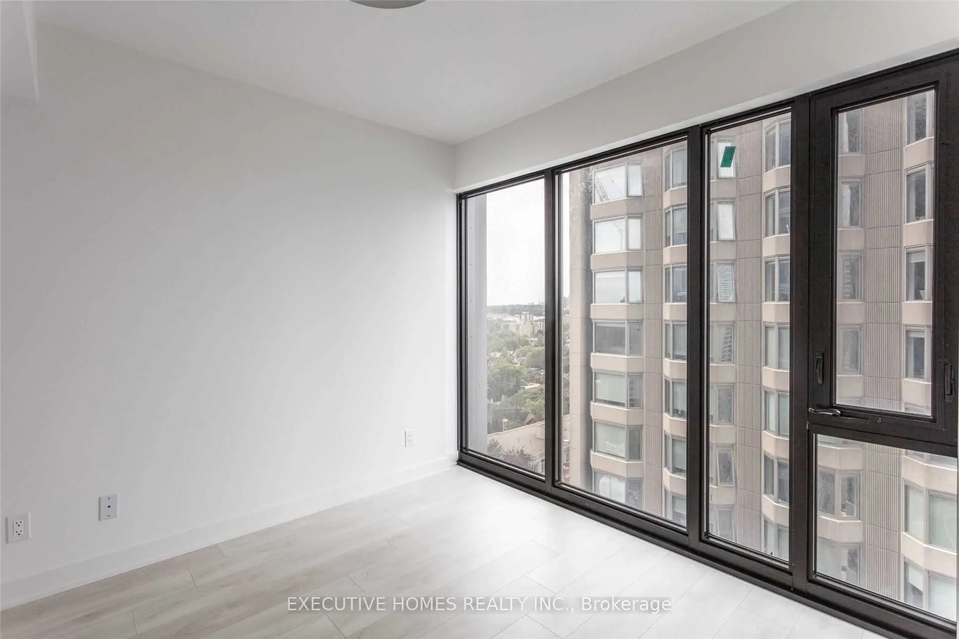 188 Cumberland Street, #2201